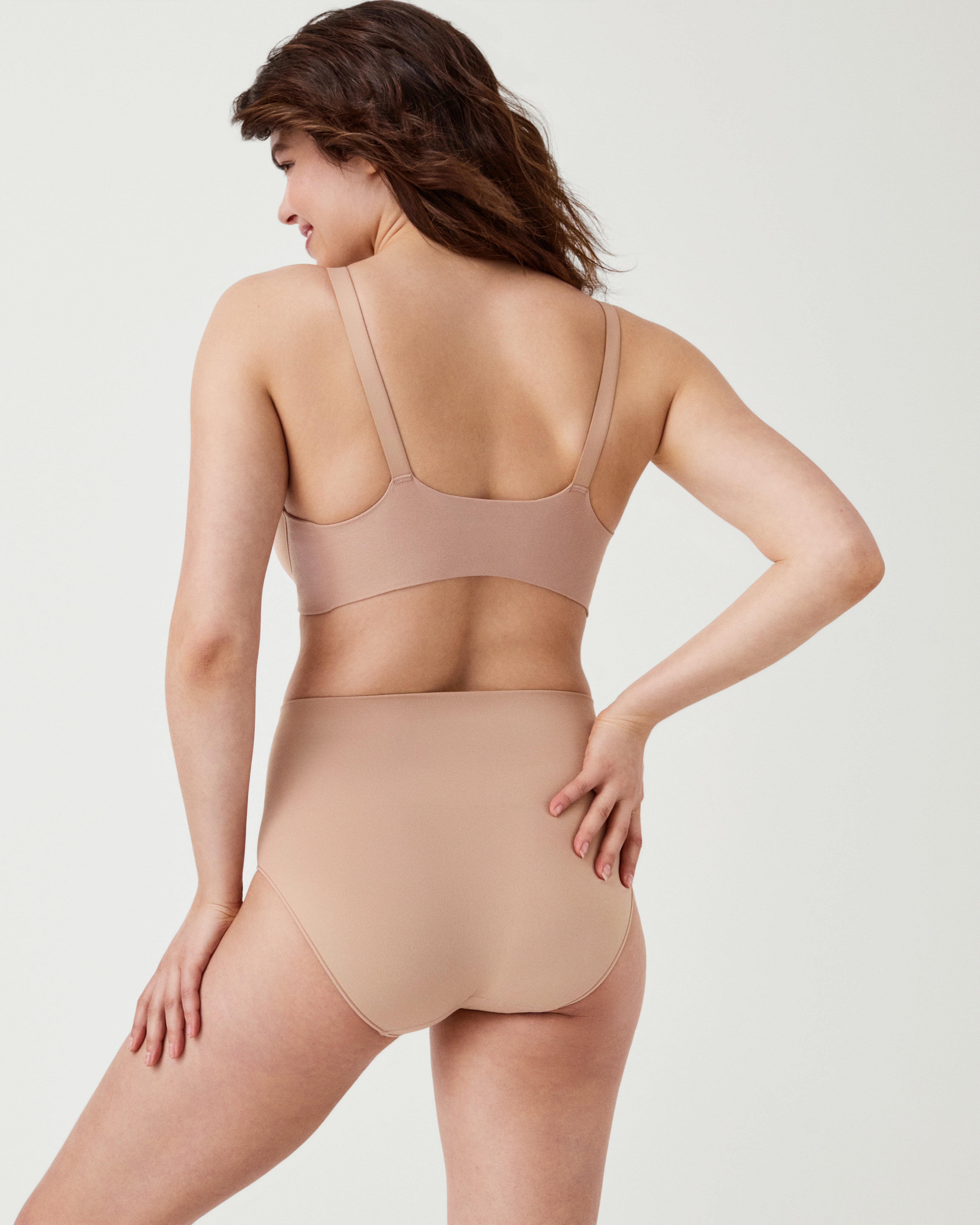 SPANX Smooth Adjustable Unlined Full Coverage Bra - Comfortable Wireless Support for Everyday Wear, Workouts & Lounge