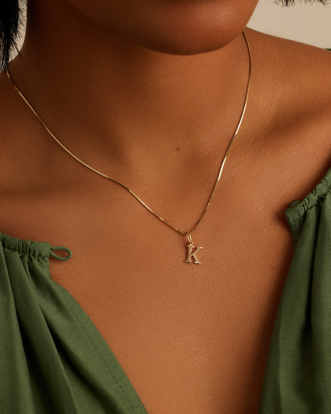 Vintage Diamond Alphabet Charms - Elegant Initial Pendant Necklace for Women, Perfect for Gifts, Anniversaries, and Special Occasions