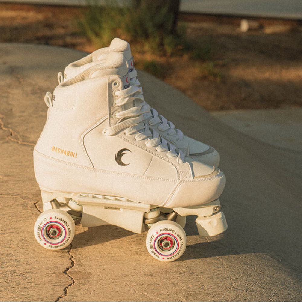 Chaya Park Ragnaroll Pro Roller Skates for Women & Men - High Performance Outdoor & Indoor Quad Roller Skates with ABEC-7 Bearings - Perfect for Park Skating, Rink, Fitness & Street Roller Derby