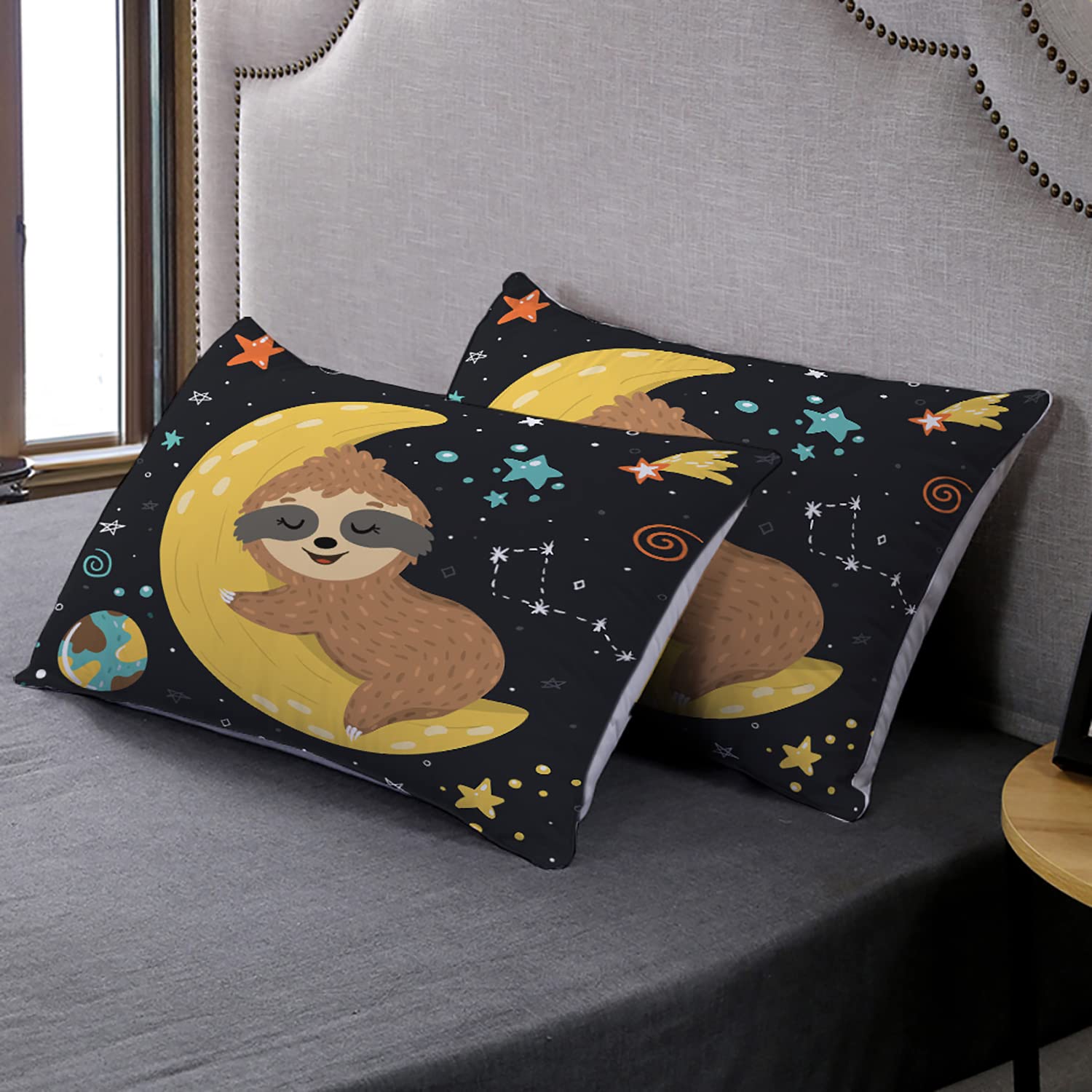 AILONEN Sloth Bedding Set Queen Size - Cartoon Sloth Duvet Cover Set for Kids, Girls & Boys - 3 Piece Bedding with 1 Quilt Cover & 2 Pillowcases - Soft Printed Sloth Pattern - Perfect for Kids' Room, Nursery Decor & Cozy Sleepovers