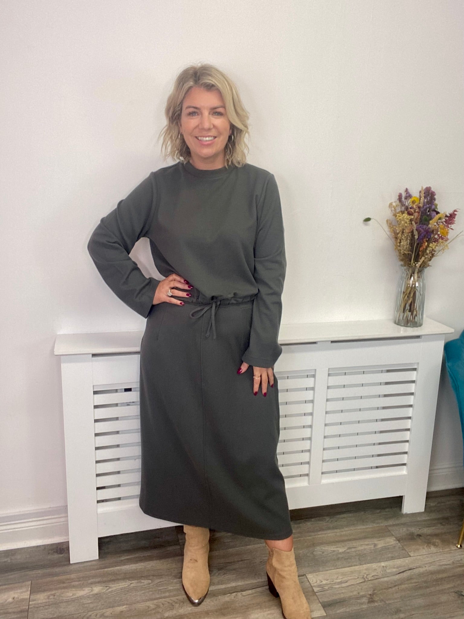 JUMA MIDI Skirt for Women - Magnetic Closure, Grey Pleated Skirt - Perfect for Office, Party, and Casual Wear