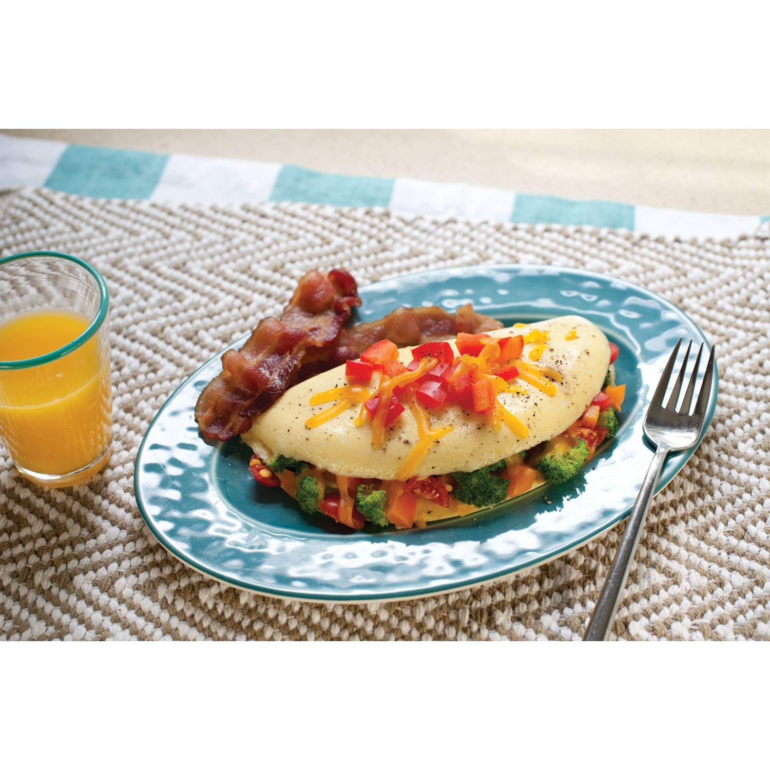 Nordic Ware Microwave Omelet Pan & Egg Poacher Set - 2-Cavity Nonstick Breakfast Cookware for Quick & Easy Meals - Perfect for Busy Mornings, Camping & Dorm Cooking