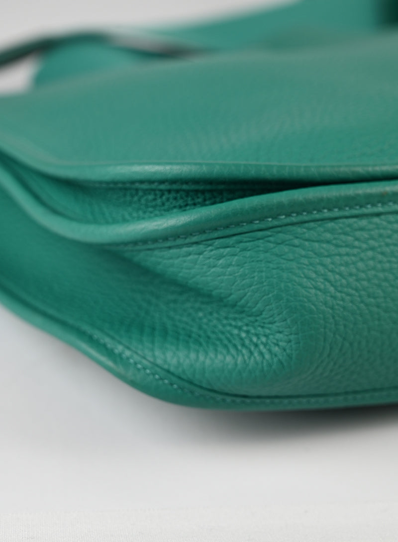 Hermès Evelyne 29 Leather Handbag in Green | Luxury Crossbody Bag for Women | Perfect for Work, Travel & Everyday Use