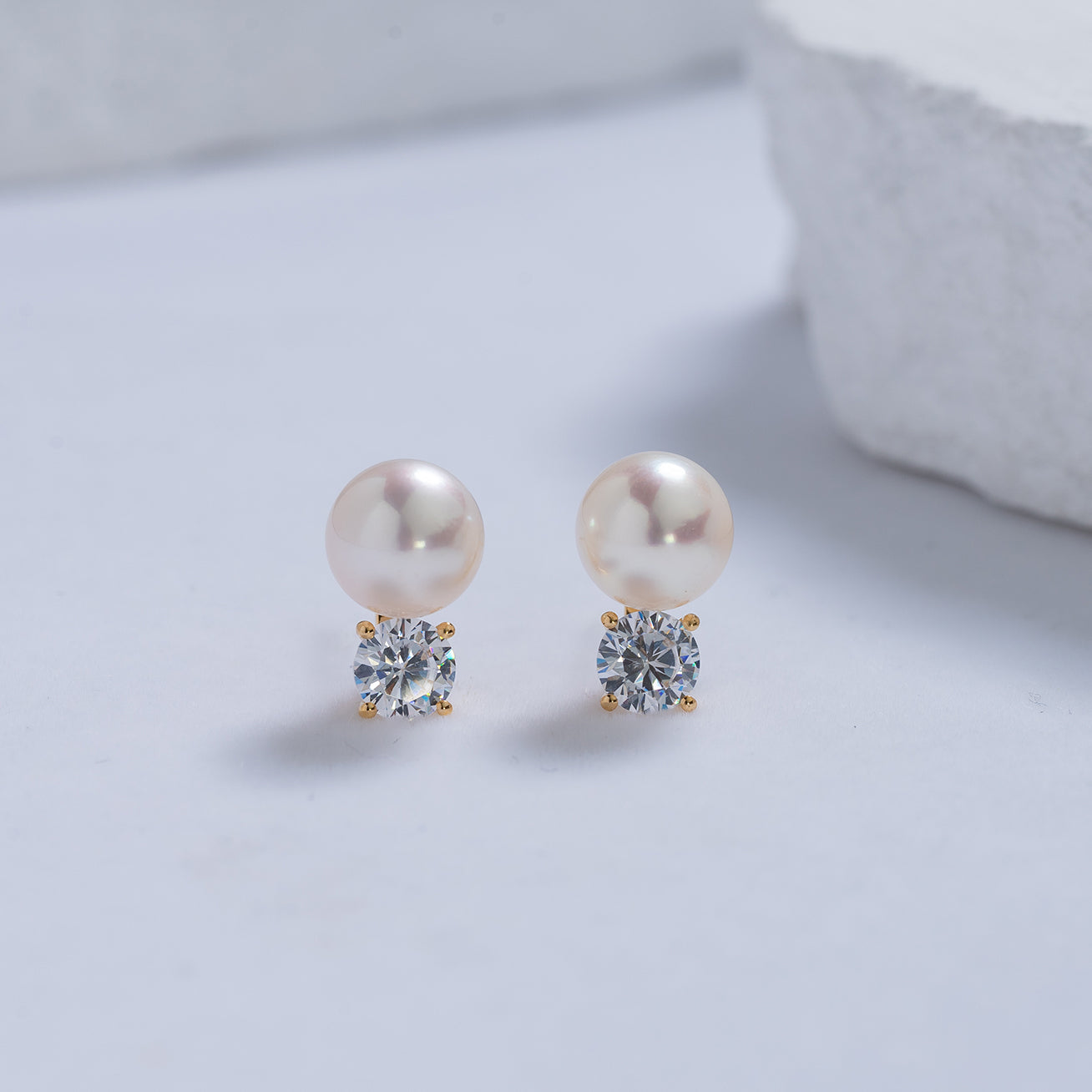 18K Gold Akoya Hanadama Pearl Earrings - AAA Quality Japanese Cultured Pearls for Women | Perfect for Weddings, Anniversaries & Special Occasions