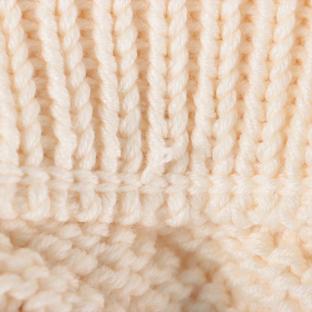 Hermès Ivory Wool Knit Sweatshirt - Luxury Cashmere Blend Pullover for Women | Perfect for Fall Fashion & Casual Office Wear