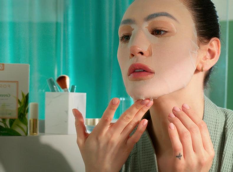 FOREO UFO Smart Facial Mask Device with Coconut Oil - At-Home Spa Treatment for Glowing Skin | Perfect for Relaxation & Skincare Routine