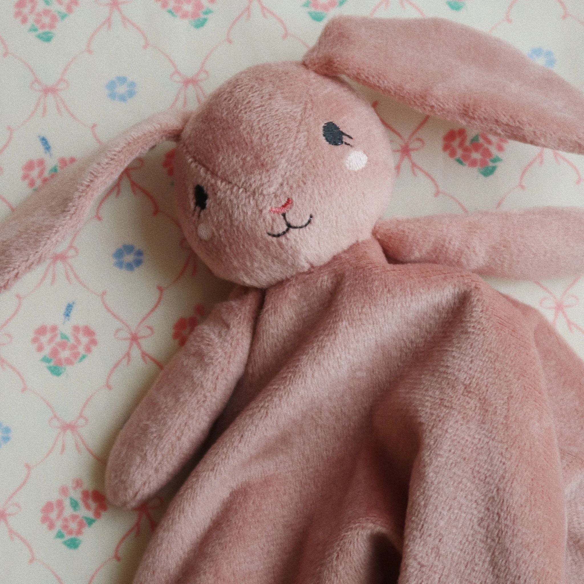 KONGES SLØJD Sleepy Bunny Cuddle Cloth - Soft Baby Security Blanket with Cute Bunny Design | Perfect for Newborns, Infants & Toddlers as Comforting Nursery Essential