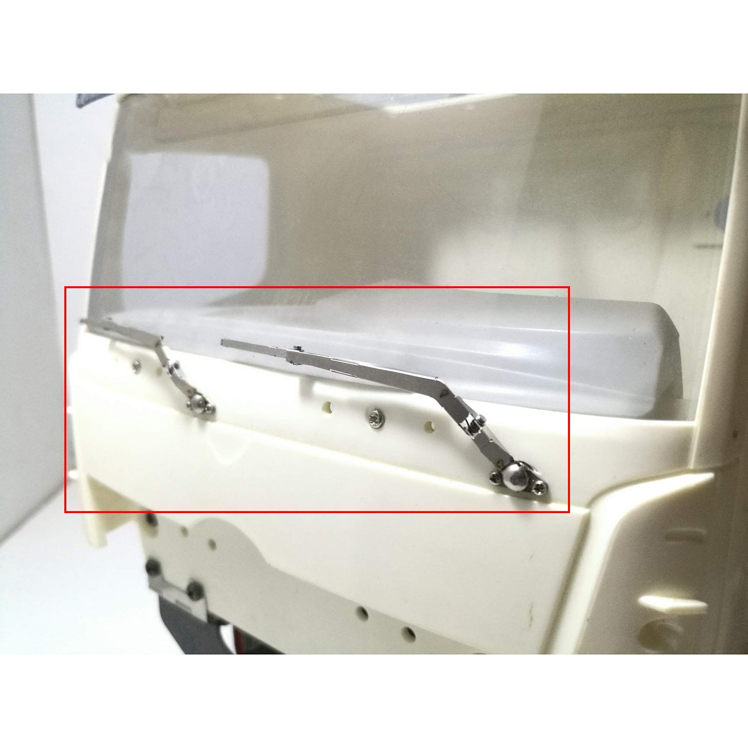 1/14 Scale RC Tractor Truck Electric Windscreen Wiper - Degree Truck Parts 56323-1581 for Radio Controlled Dump Truck | Perfect for RC Construction Vehicle Models & DIY Truck Customization