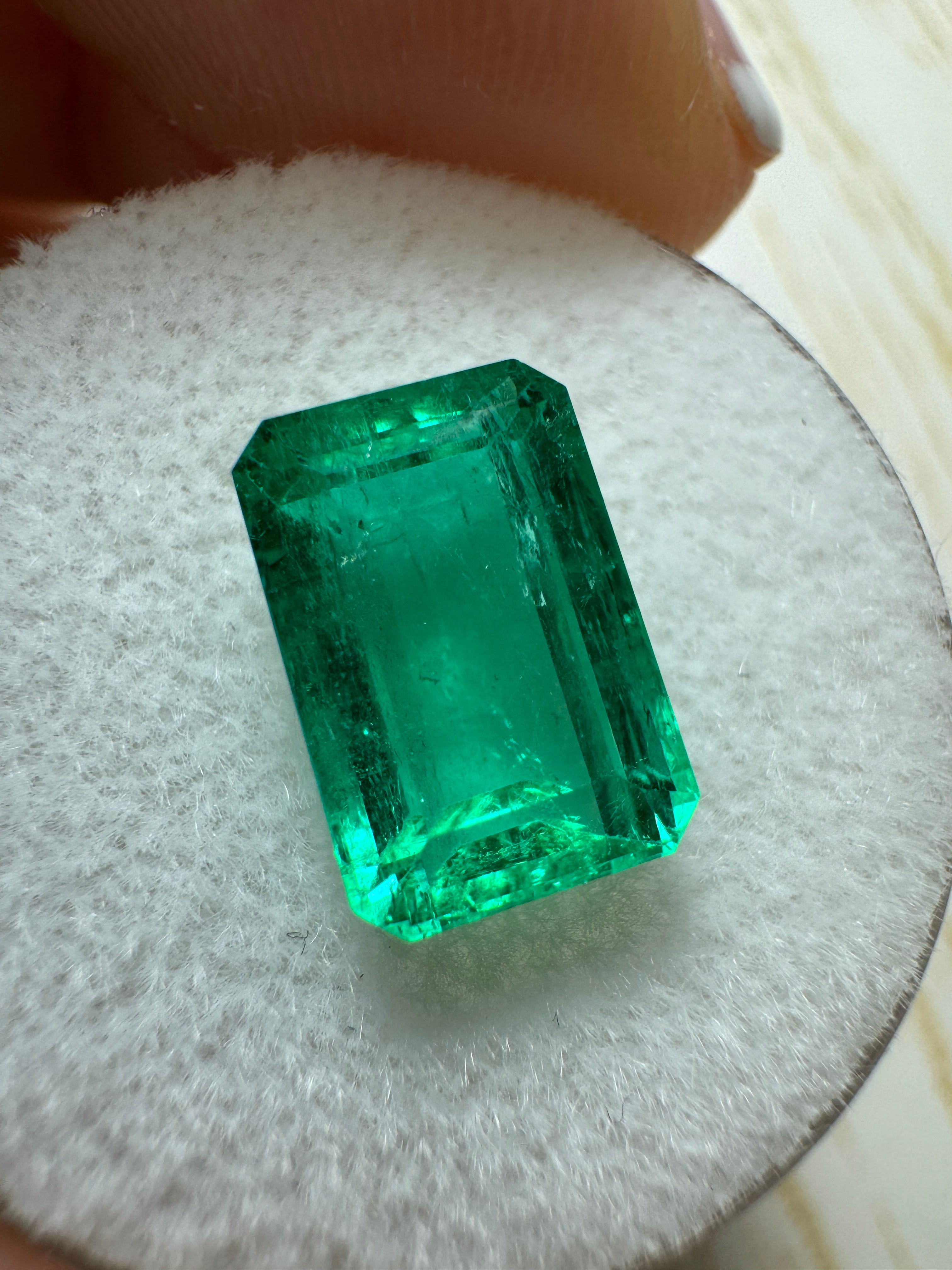 3.40 Carat GIA Certified Vivid Bluish Green Natural Loose Colombian Emerald - Elongated Emerald Cut Gemstone for Jewelry Making, Engagement Rings & Luxury Gifts