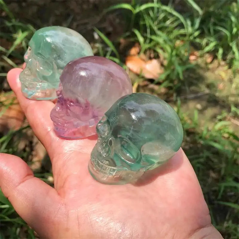 5.3CM Natural Fluorite Skull Crystal Carving - Healing Energy Stone for Meditation, Reiki & Home Decor - Unique Halloween Gift & Spiritual Decor (1PC) - Perfect for Altars, Yoga Spaces & Gothic Collections