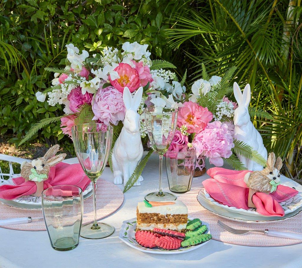 Premium Pink Classic Napkins - Set of 4 for Elegant Dining, Parties & Home Decor | Soft Cotton Table Linens for Dinner Parties, Weddings & Everyday Use