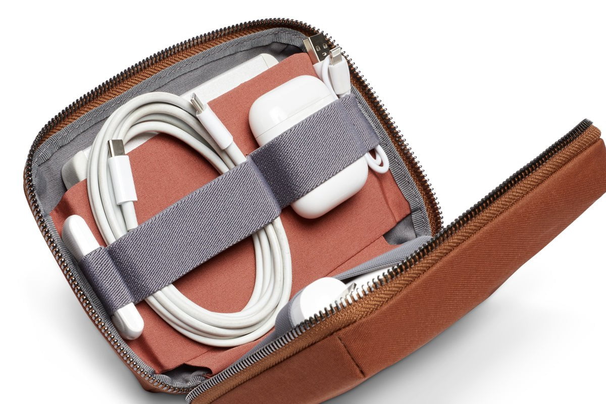 Bellroy Compact Tech Organizer - Slim Travel Cable Pouch for Phones, Chargers & Accessories | Perfect for Business Trips & Daily Commute