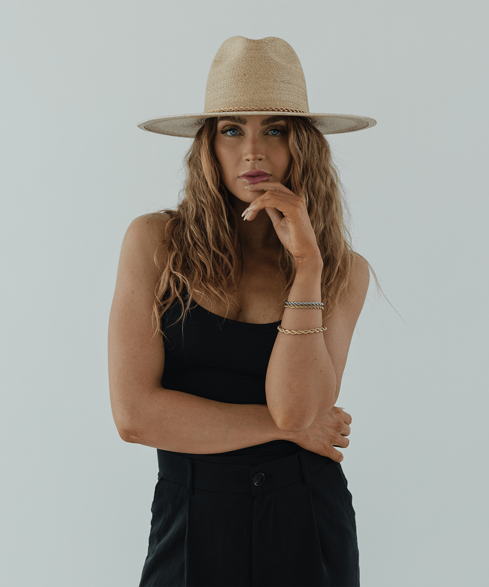 Cara Loren Rope Chain Band - Stylish Gold Plated Necklace for Women | Perfect for Everyday Wear, Layering & Special Occasions