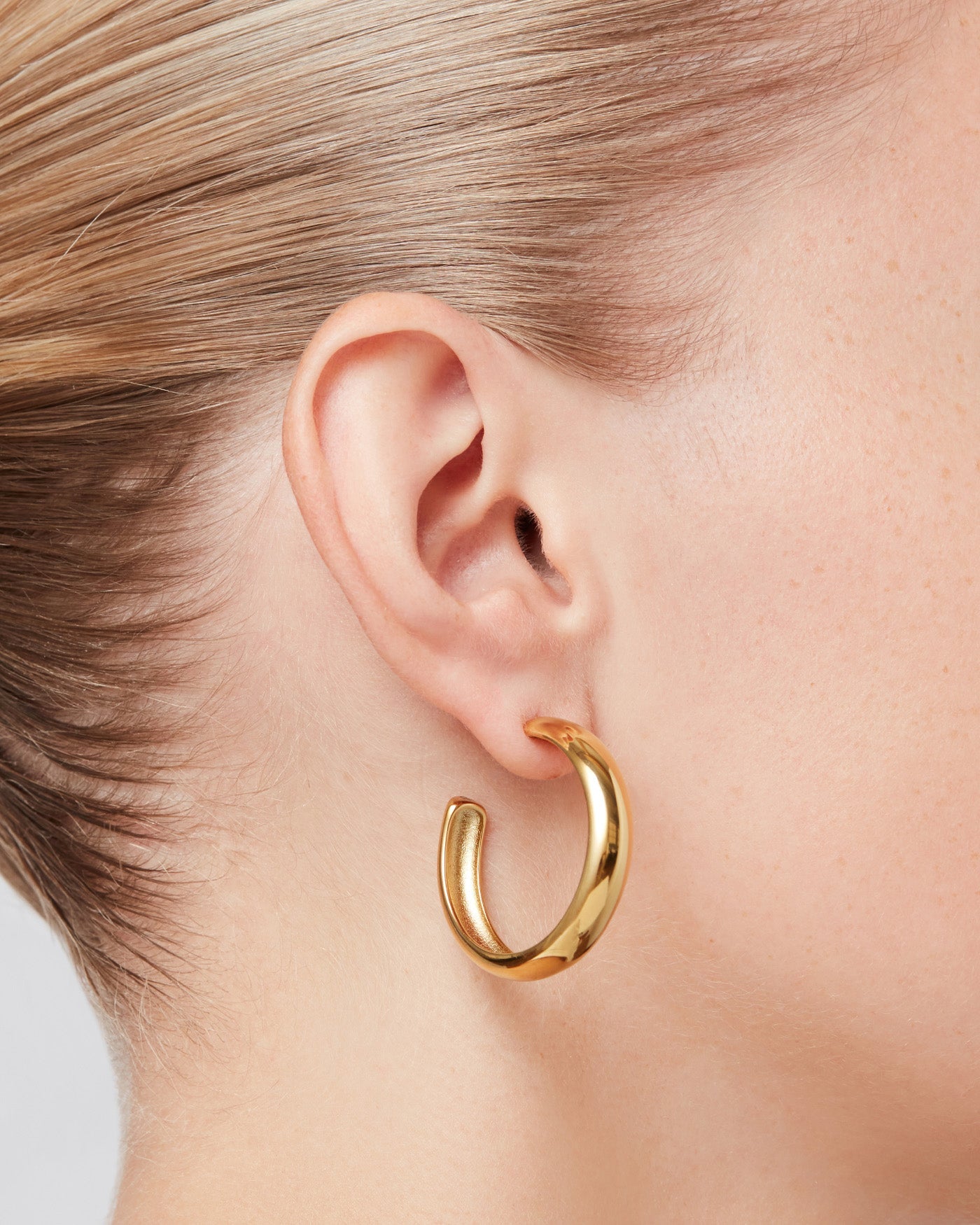 Stylish Large Hoop Earrings for Women - Trendy Gold & Silver Statement Jewelry - Perfect for Everyday Wear, Parties & Special Occasions