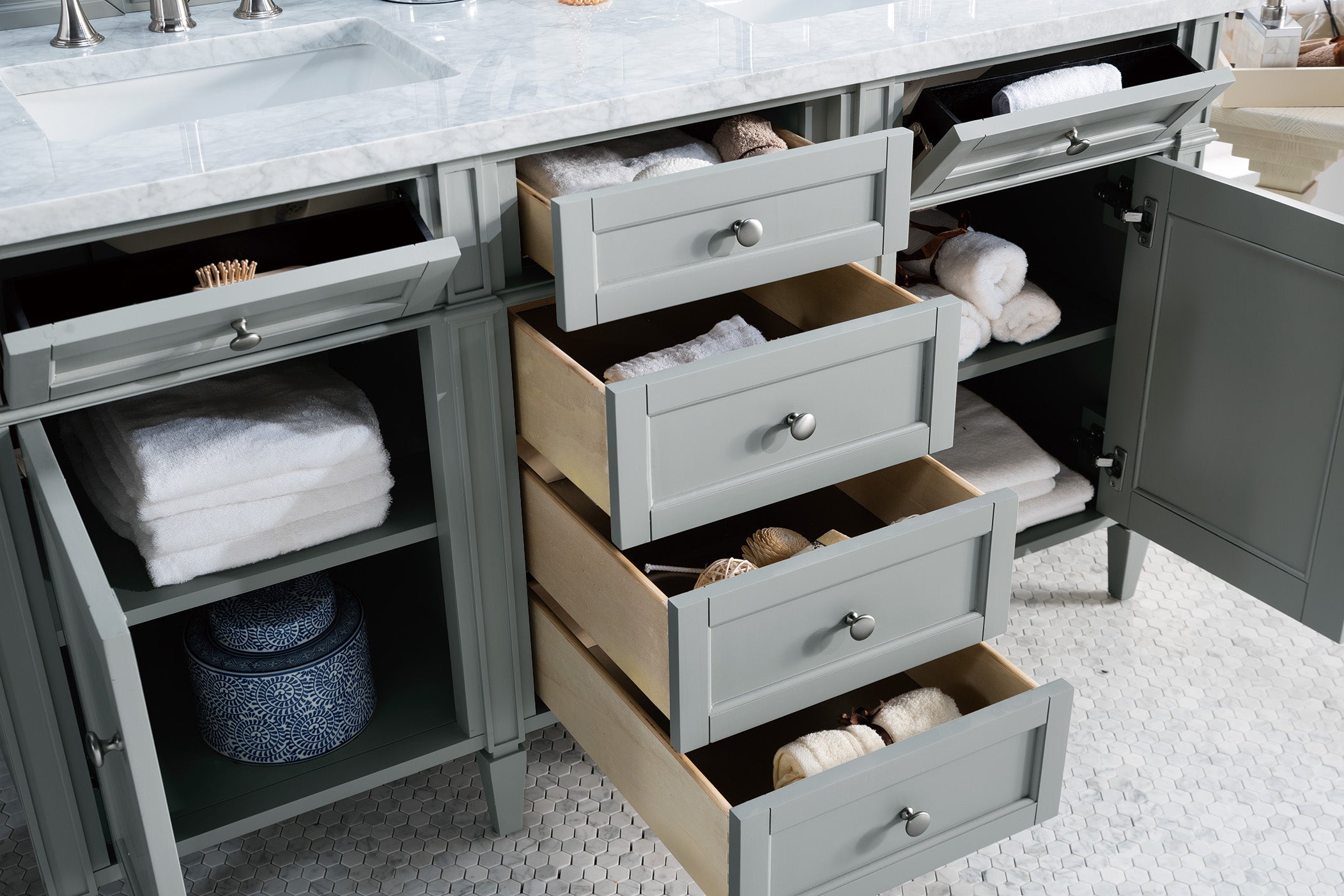 Brittany 60-Inch Urban Gray Double Vanity with 3CM Carrara Marble Top – Modern Bathroom Vanity for Master Bath & Guest Bathroom