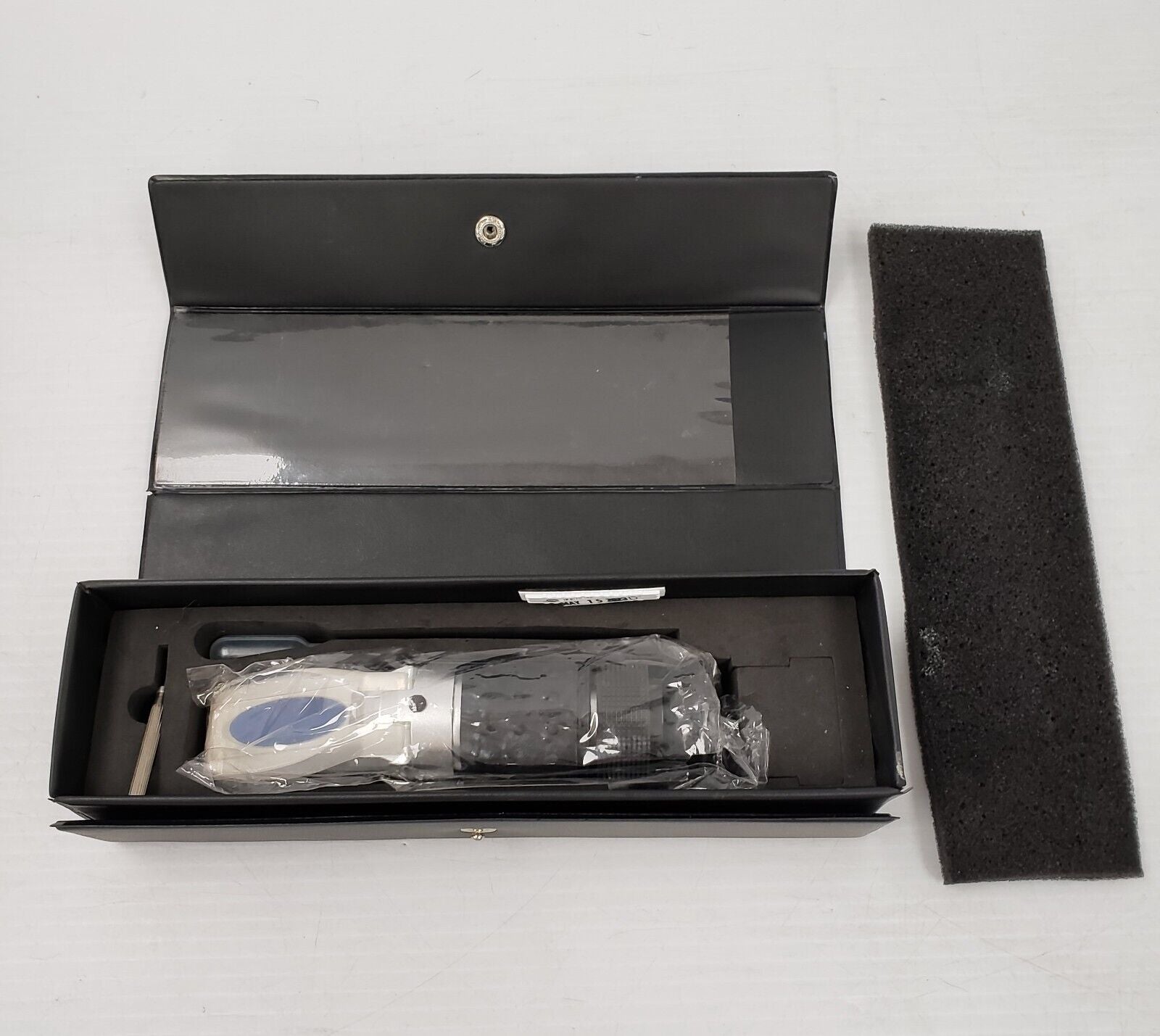 Westwood A163 Jumbo Refractometer - High Precision Brix Measurement for Honey, Maple Syrup & Fruits | Ideal for Beekeeping, Brewing & Food Processing