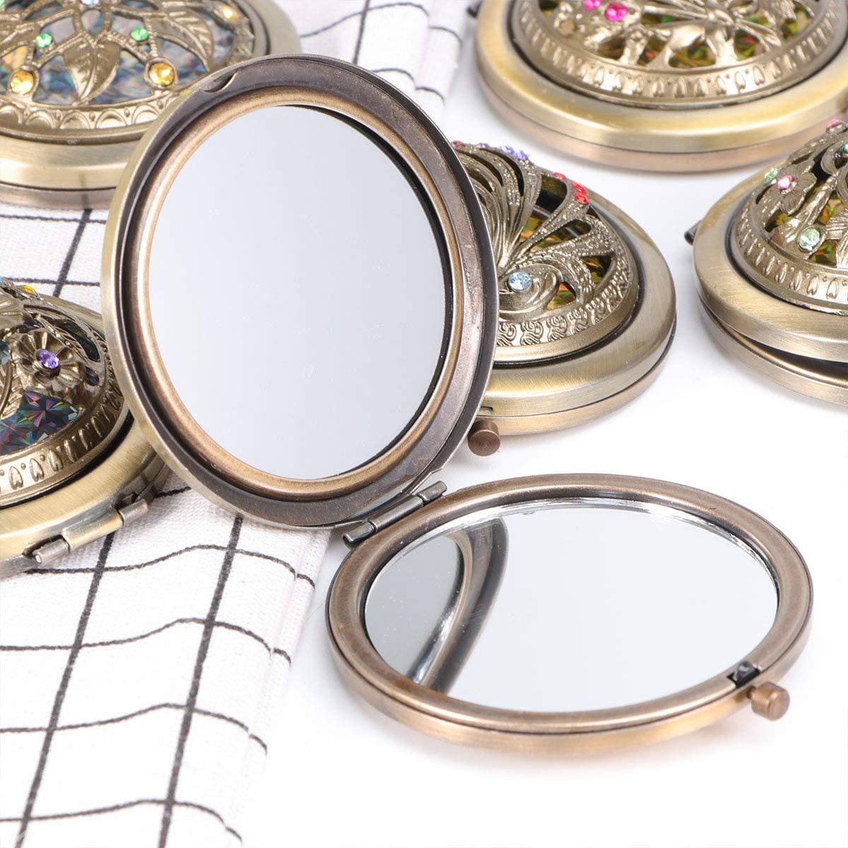 Antique Metal Double Sided Compact Mirror for Travel & Purse - Small Folding Pocket Makeup Mirror for Handbag, Cosmetic Touch Ups - Perfect for On-the-Go, Office, Travel & Daily Makeup Retouching (Random Style, Pack of 1)