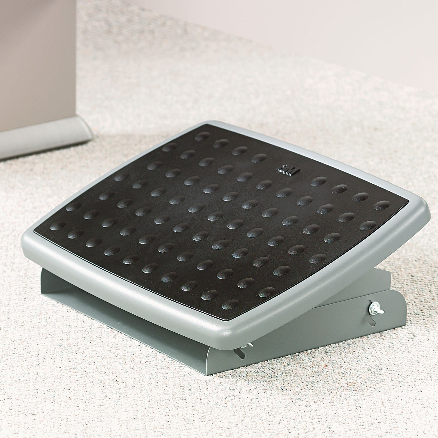 3M™ Adjustable Height & Tilt Footrest with Non-Slip Platform - 18