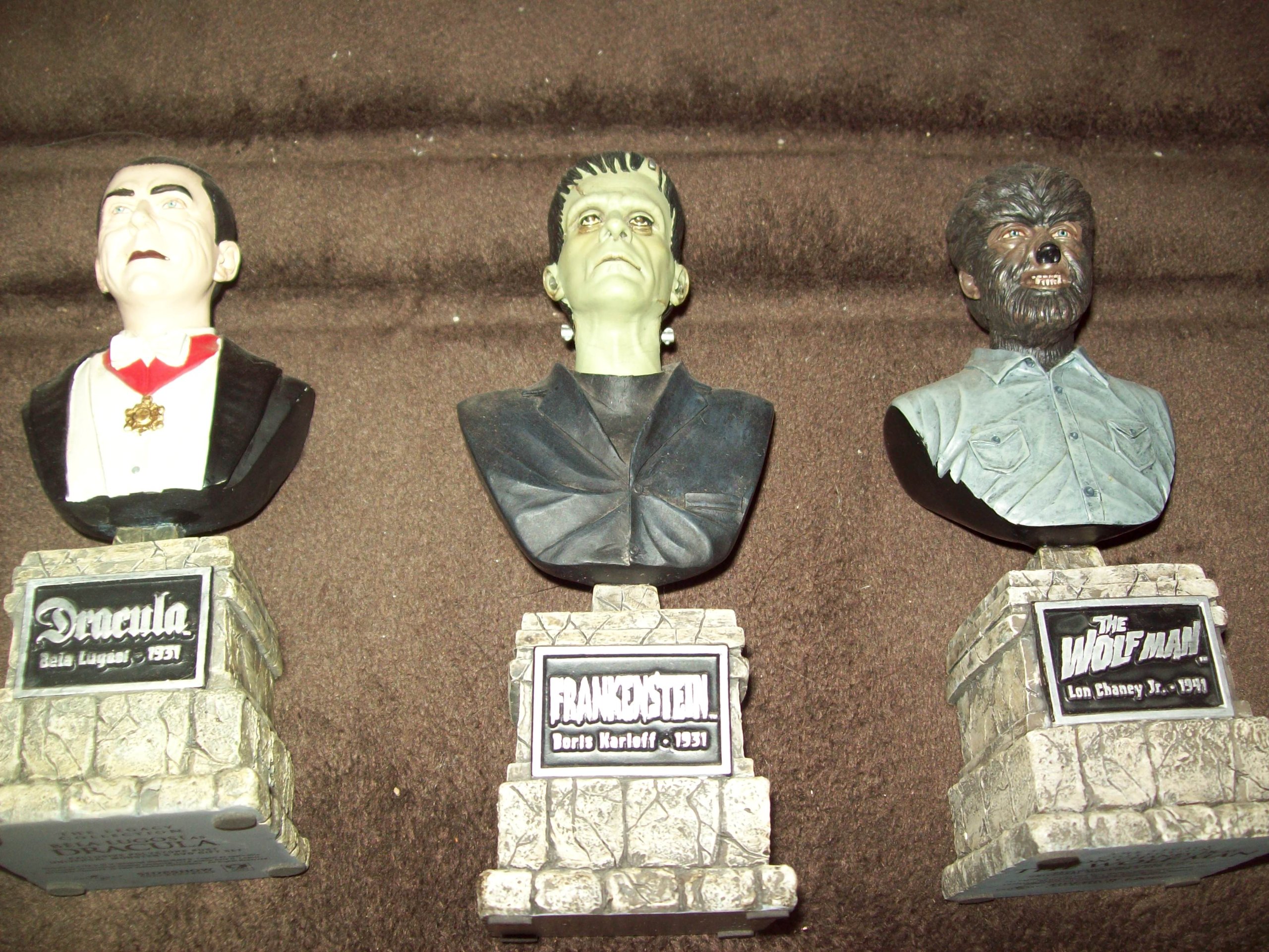 Monster Legacy Gift Set - Frankenstein, Dracula, The Wolf Man Classic Horror Collectibles | Perfect for Halloween Decor, Movie Night & Horror Fans Gifts