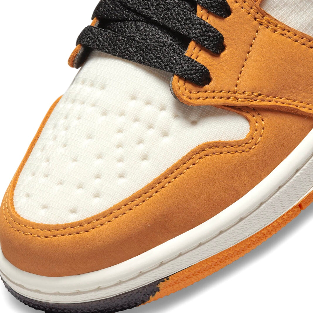 Air Jordan 1 Element GORE-TEX Light Curry Sneakers - Waterproof High-Top Basketball Shoes for Men - Perfect for Rainy Weather & Urban Streetwear Fashion