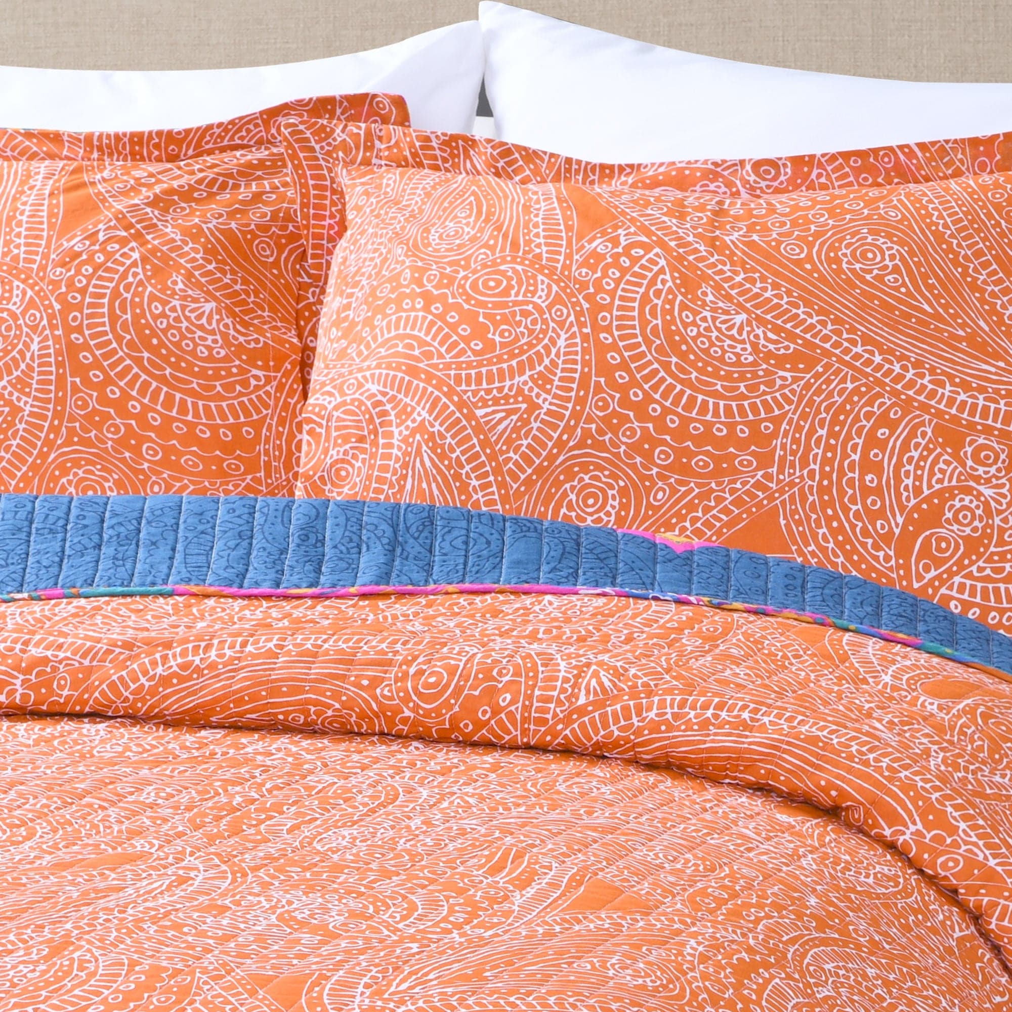 Boho Chic Quilt 3 Piece Set - Queen Size Bedspread with Matching Pillow Shams, Lightweight Cotton Coverlet for Bohemian Style Bedroom Decor - Perfect for Master Bedroom, Guest Room & Dorm Room