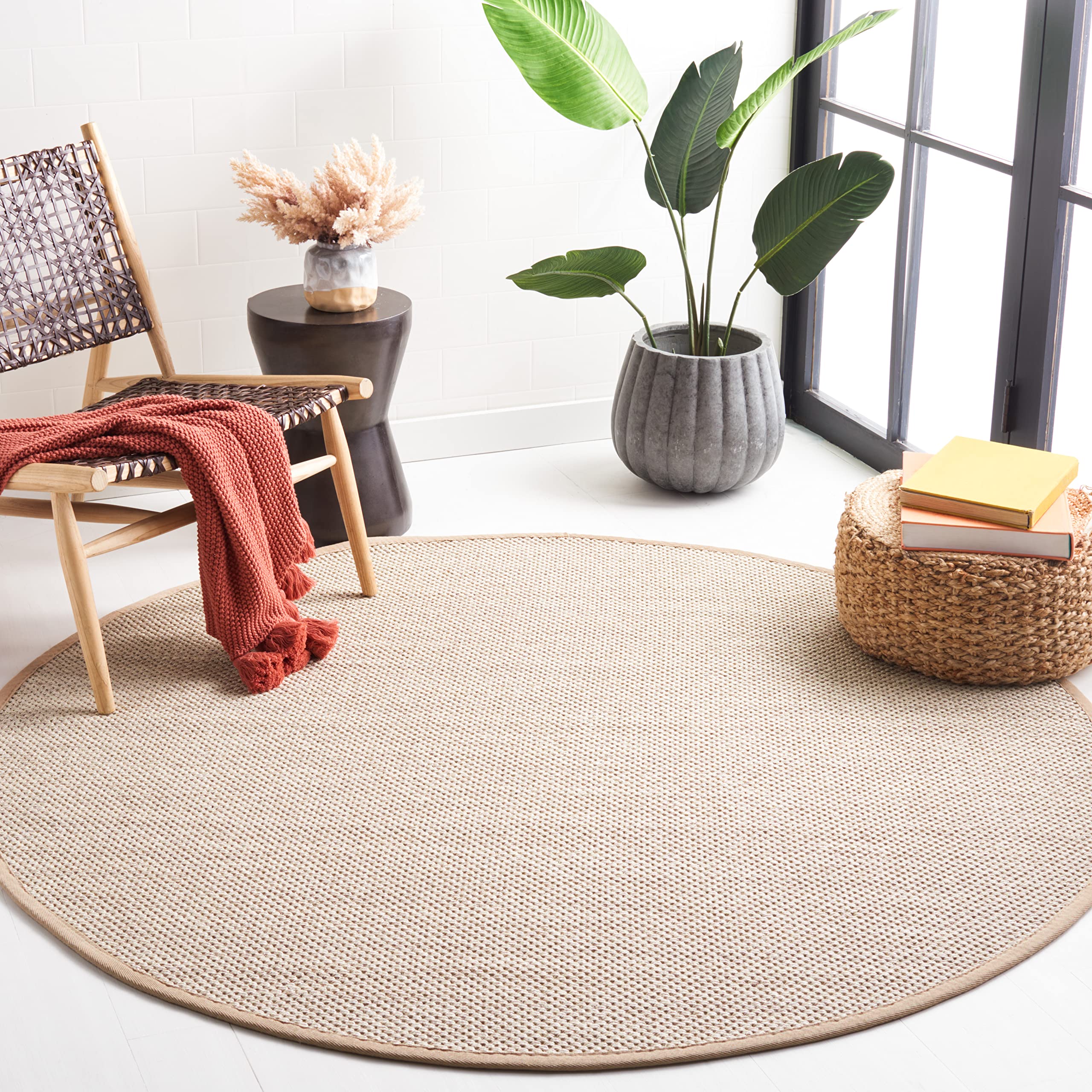 SAFAVIEH Natural Fiber Collection 6' Round Area Rug - Marble & Linen with Sisal Border, Easy Care Indoor Rug for High Traffic Areas, Perfect for Living Room, Bedroom, Dining Room & Home Office (NF143B)