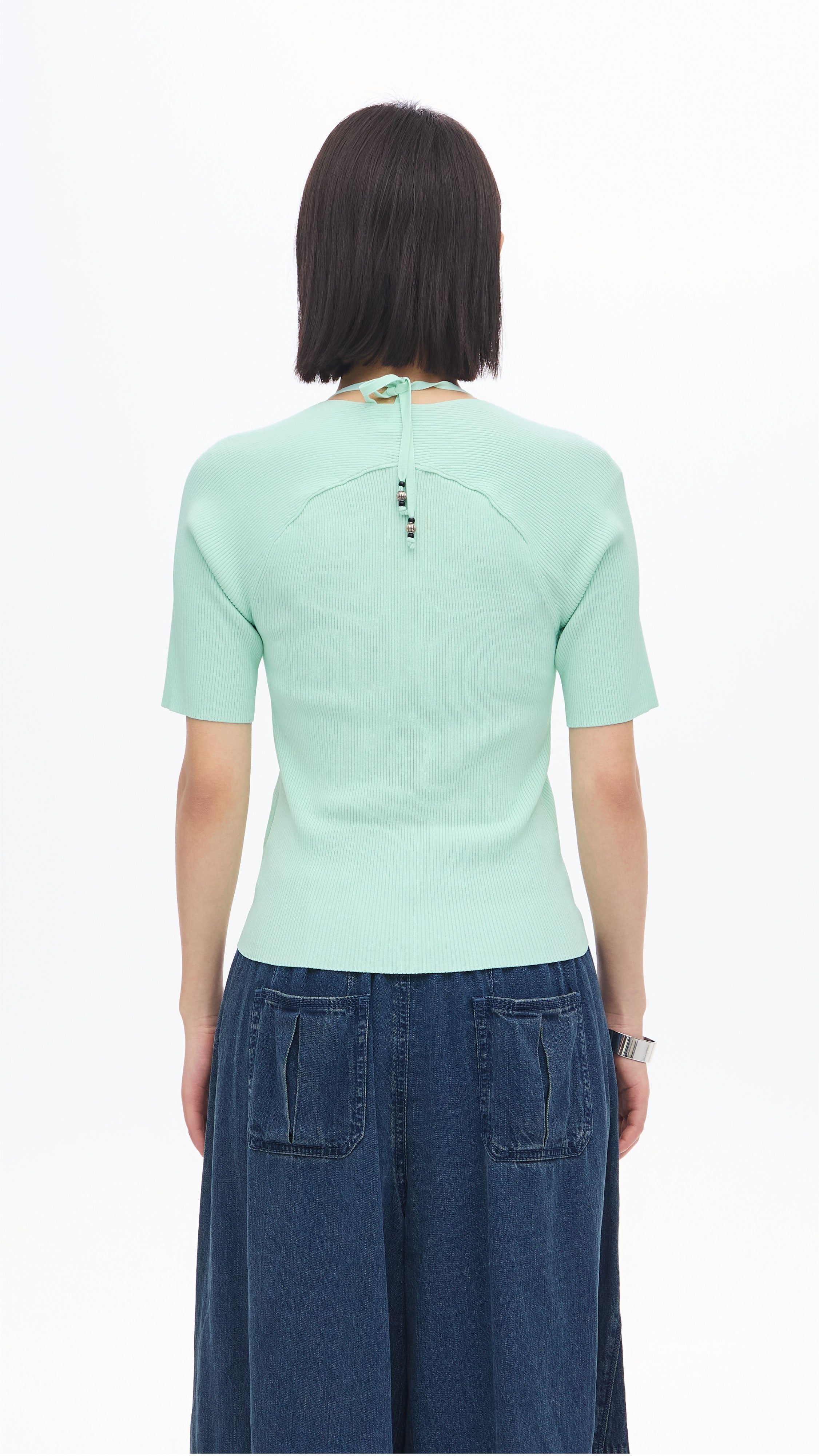 Elegant Halter Neckline Top for Women - Stylish Summer Blouse, Casual & Party Wear - Perfect for Beach, Date Night & Outdoor Events