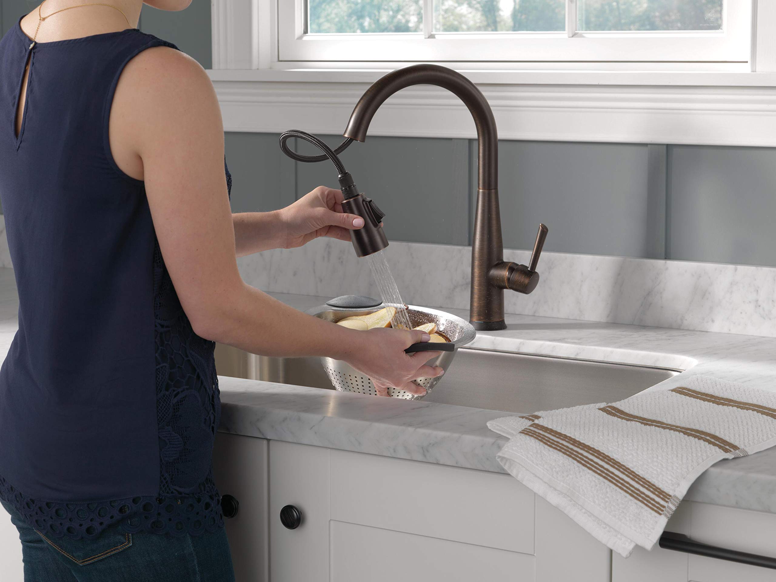 Delta Essa Touch2O Kitchen Faucet with Pull-Down Sprayer & Soap Dispenser - Oil Rubbed Bronze Finish - Touch Activated Sink Faucet for Modern Kitchens | Perfect for Cooking, Cleaning & Entertaining