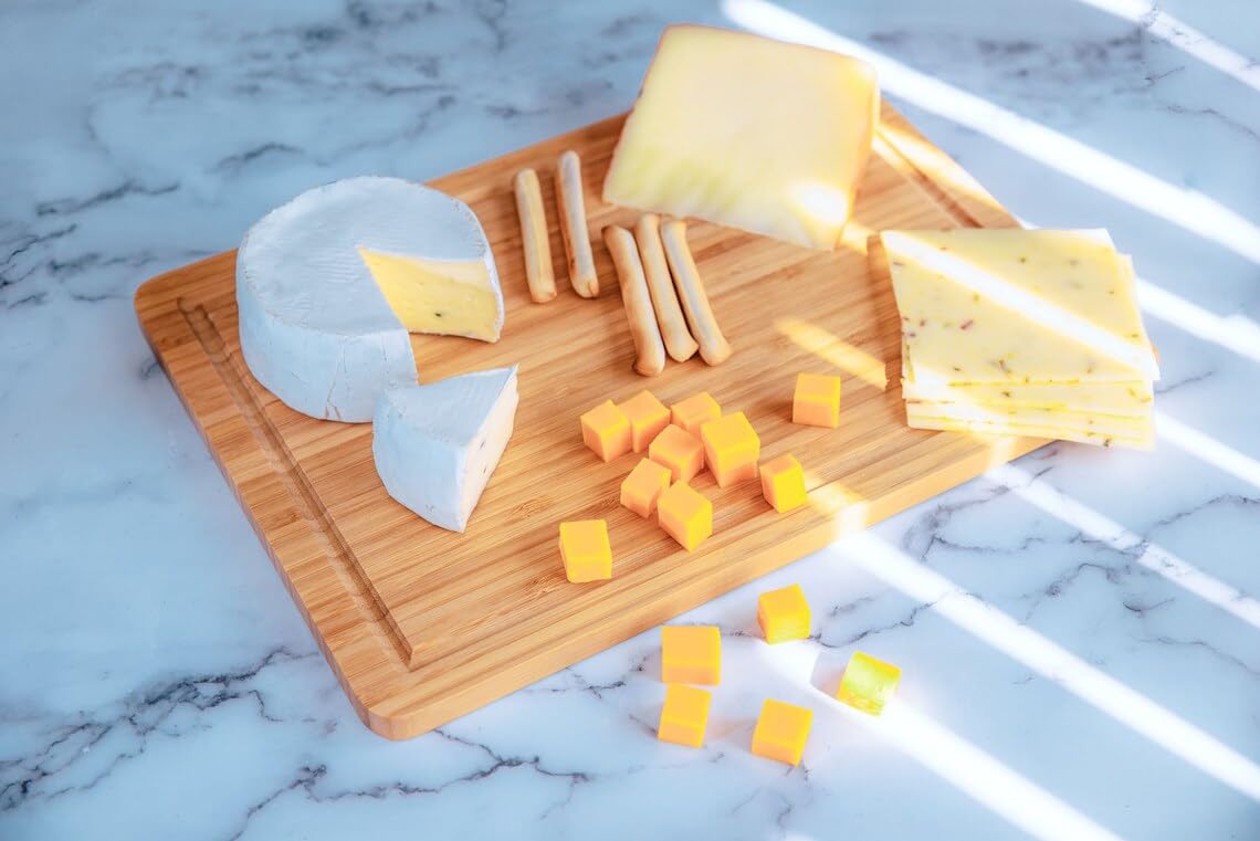 Personalized Engraved Cutting Board for Cooks - Custom Housewarming Gift for New Homeowners, Couples & Friends - Unique Anniversary & Mother's Day Present - Perfect for Kitchen Decor, Cooking Enthusiasts & Special Occasions