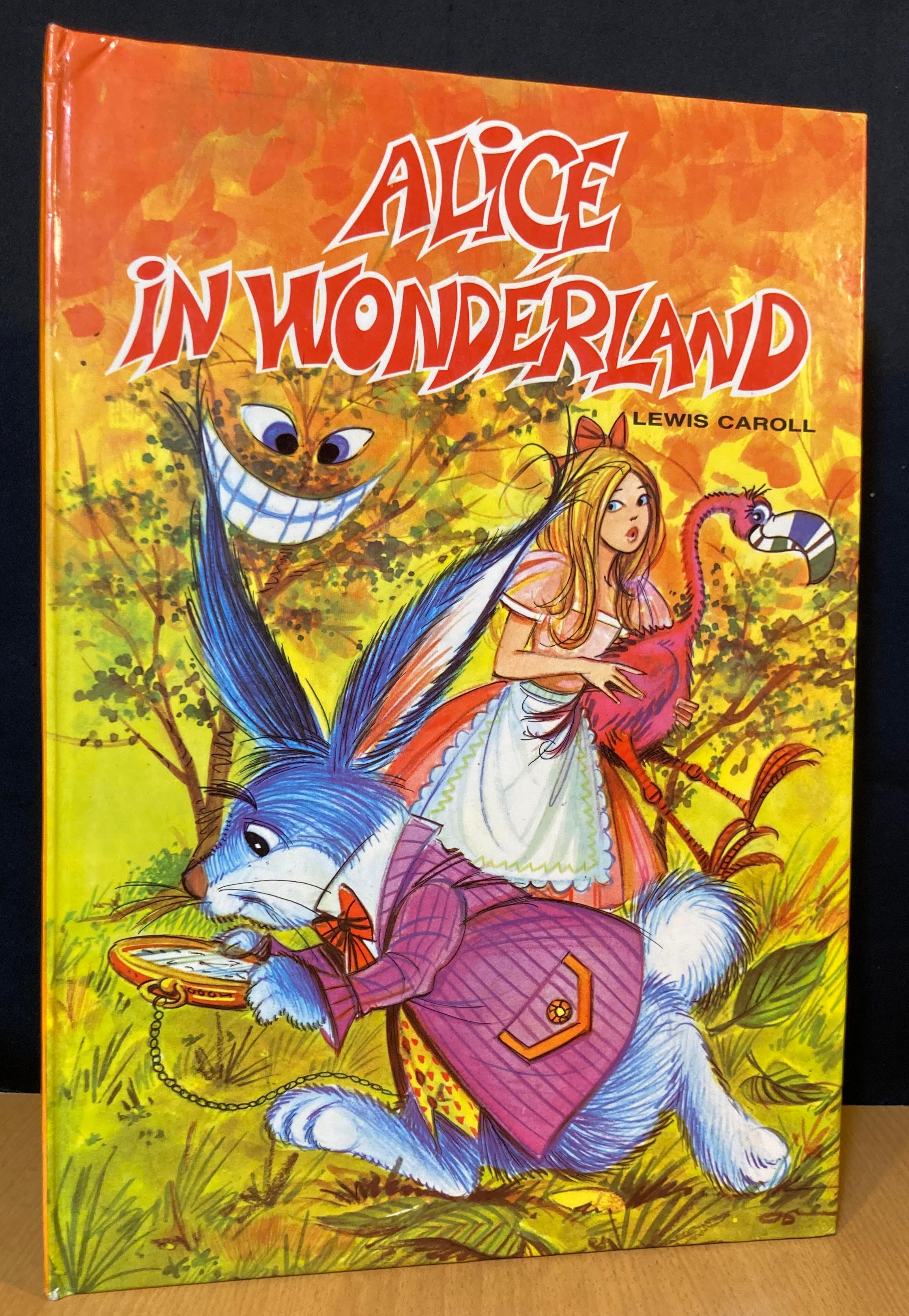 Alice in Wonderland Book - Classic Fantasy Novel by Lewis Carroll | Perfect for Kids, Teens & Book Lovers - Great for Bedtime Reading, Gifts & Classroom Libraries
