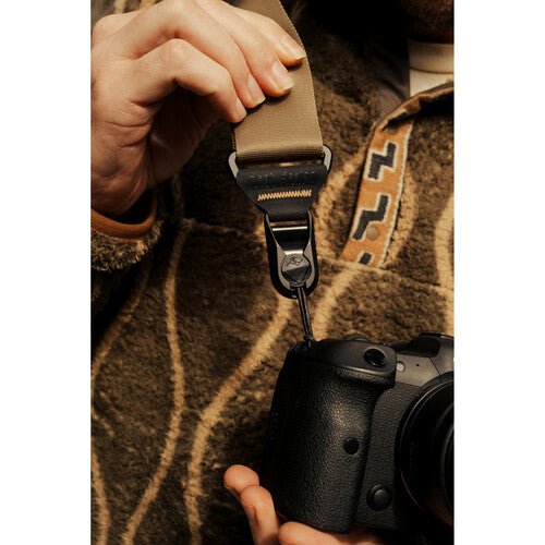 Peak Design Slide Camera Strap (Coyote) - Adjustable & Comfortable Neck Strap for DSLR & Mirrorless Cameras - Perfect for Travel, Hiking & Outdoor Photography