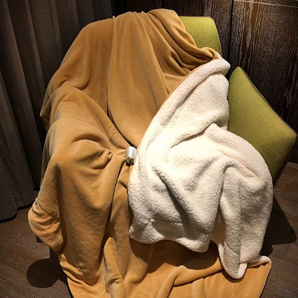 Super Soft Plush Blanket - 200x230cm Warm Cozy Throw for Bed, Couch & Gift - Luxurious Washable Fleece Blanket for Winter, Travel & Home Decor (Ivory)