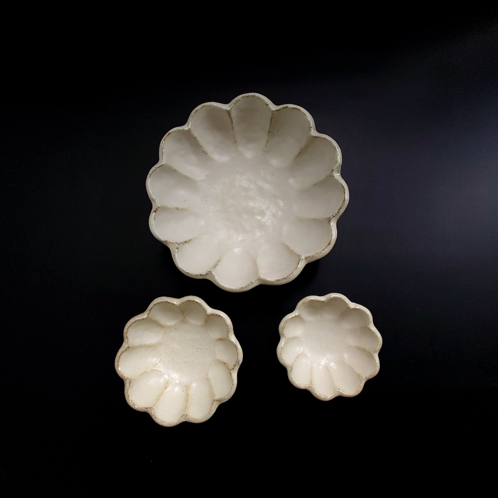 Rinka Bowl - 10.5 cm Ceramic Rice Bowl Set of 4 (4 Colors) - Perfect for Asian Cuisine, Soup, Salad & Home Dining