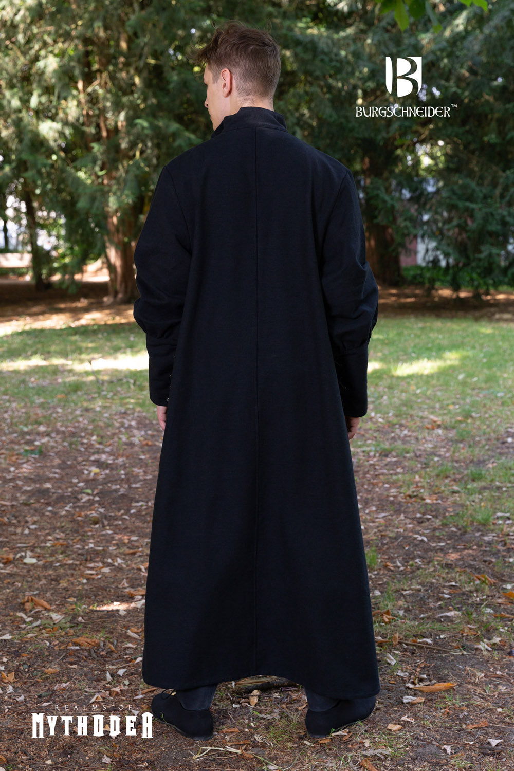 Black Dynasty Robe - Traditional Chinese Kung Fu Robe for Men & Women - Perfect for Martial Arts, Cosplay, and Halloween Costumes