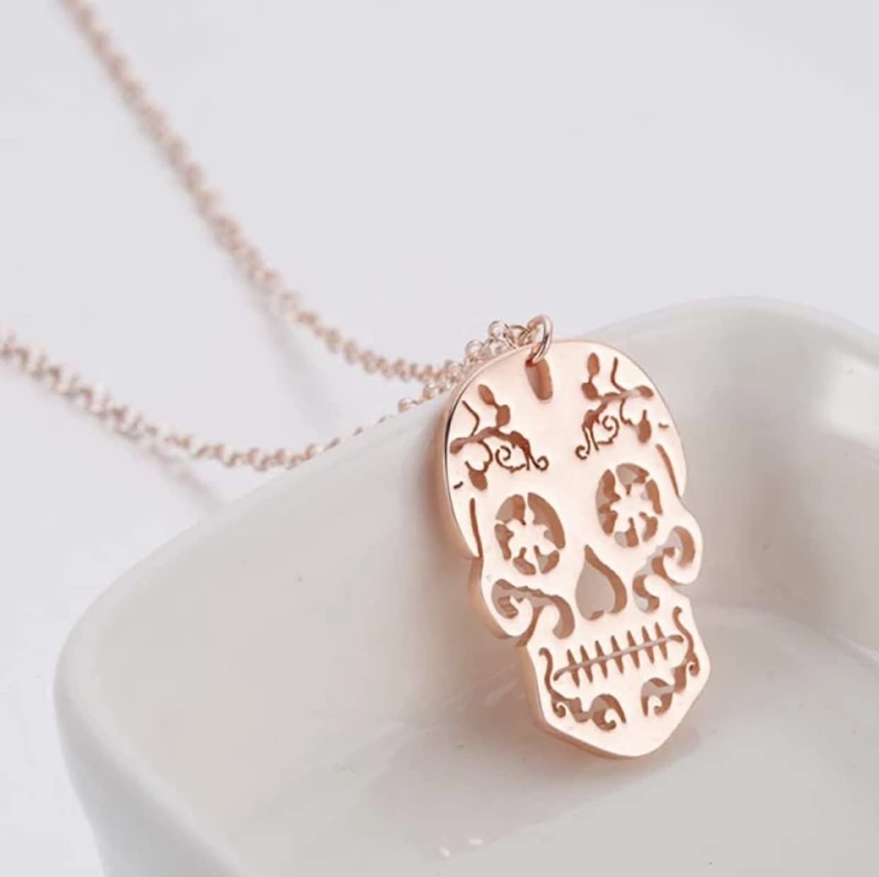 8K/14K Solid Gold Sugar Skull Necklace - Elegant Silver Sugar Skull Pendant for Men & Women - Unique Birthday, Christmas & Halloween Jewelry Gift - Perfect for Parties, Costume Events & Everyday Wear