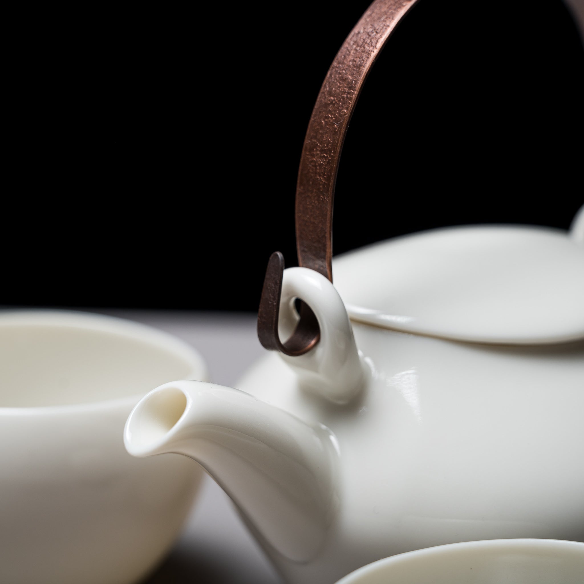Premium Sou Sou Teapot Set with 2 Cups - Japanese Ceramic Tea Pot for Green Tea & Herbal Infusions - Perfect for Home Tea Ceremonies & Relaxing Afternoons
