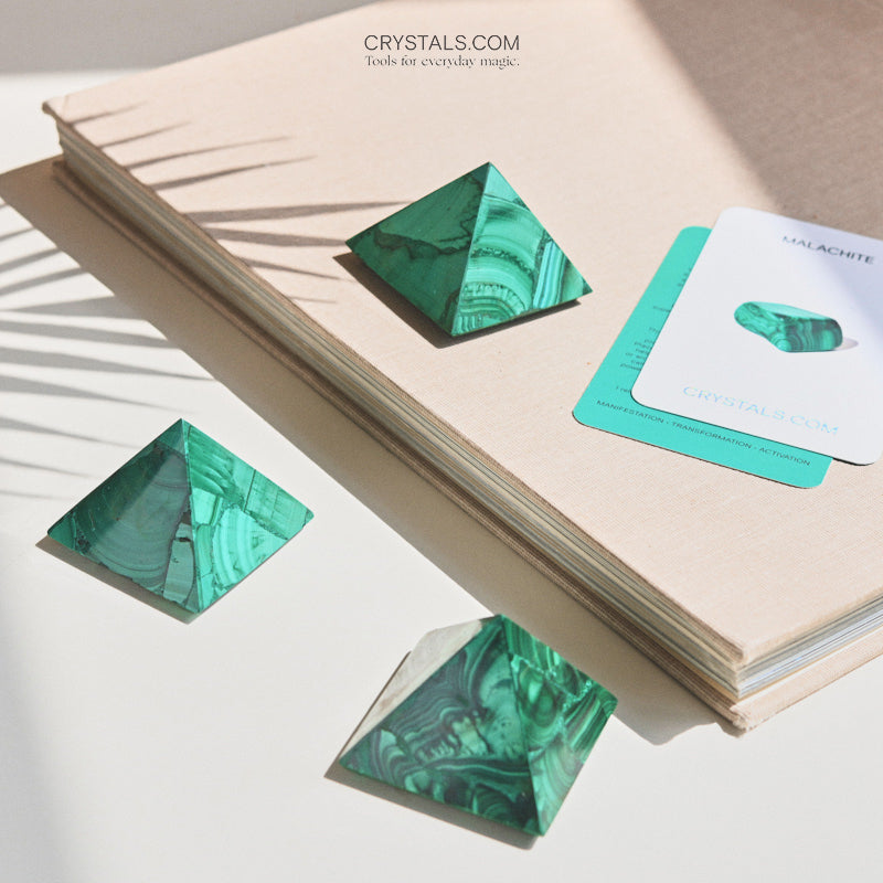 Natural Malachite Pyramid Stone - Healing Crystal for Meditation, Energy Balancing & Home Decor | Perfect for Spiritual Gifts, Yoga & Feng Shui