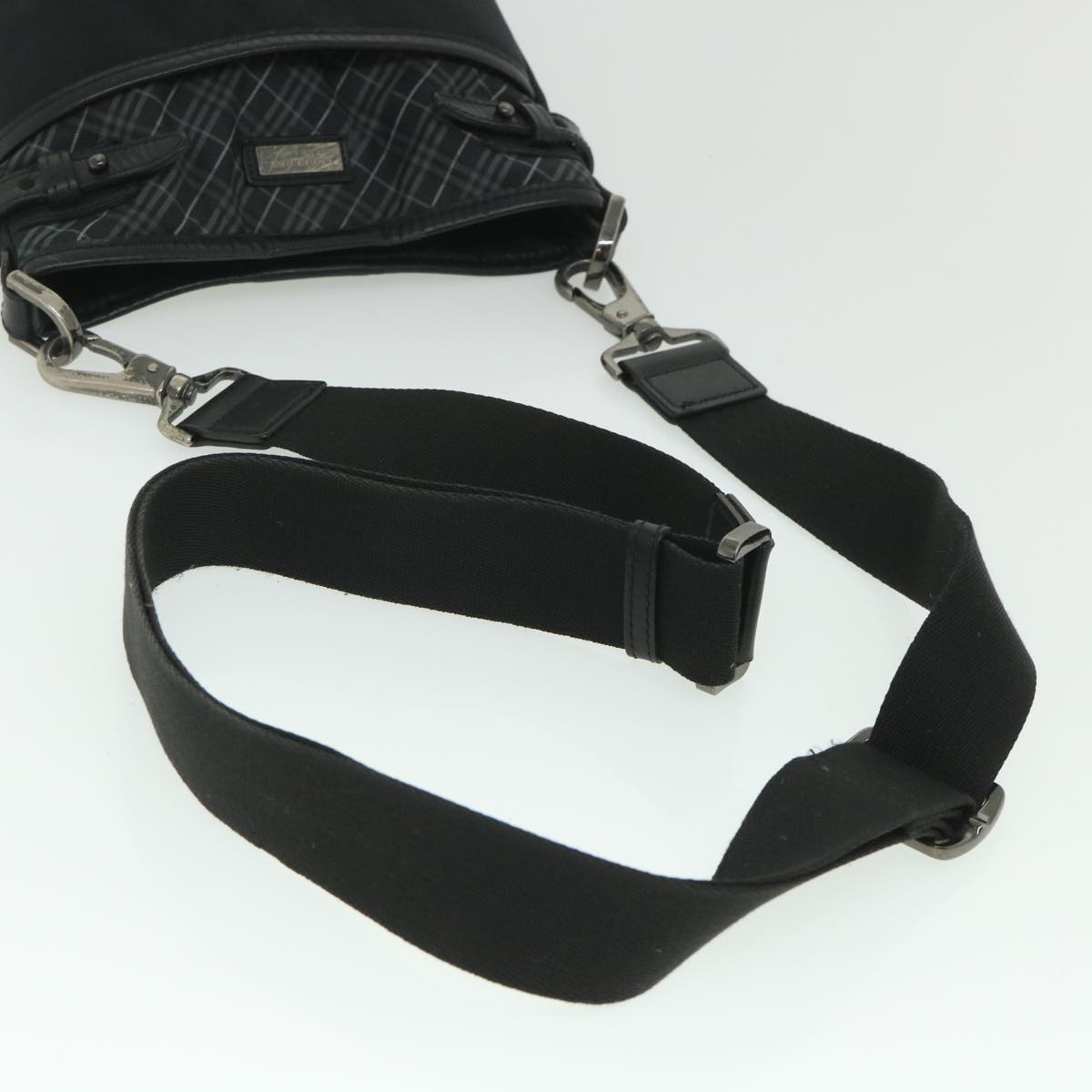 Stylish Black Nylon Shoulder Bag for Women & Men - Lightweight Durable Crossbody Purse - Perfect for Travel, Work & Everyday Use