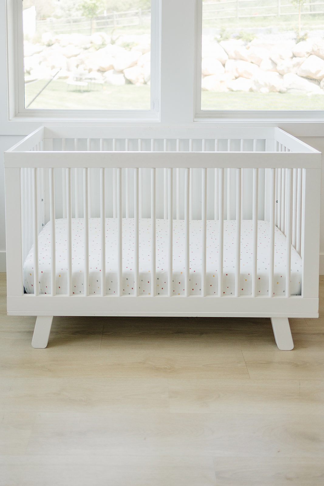 Ecolino® Organic Cotton Crib Sheet with Dots - Soft, Breathable & Hypoallergenic Baby Bedding for Safe & Comfortable Sleep
