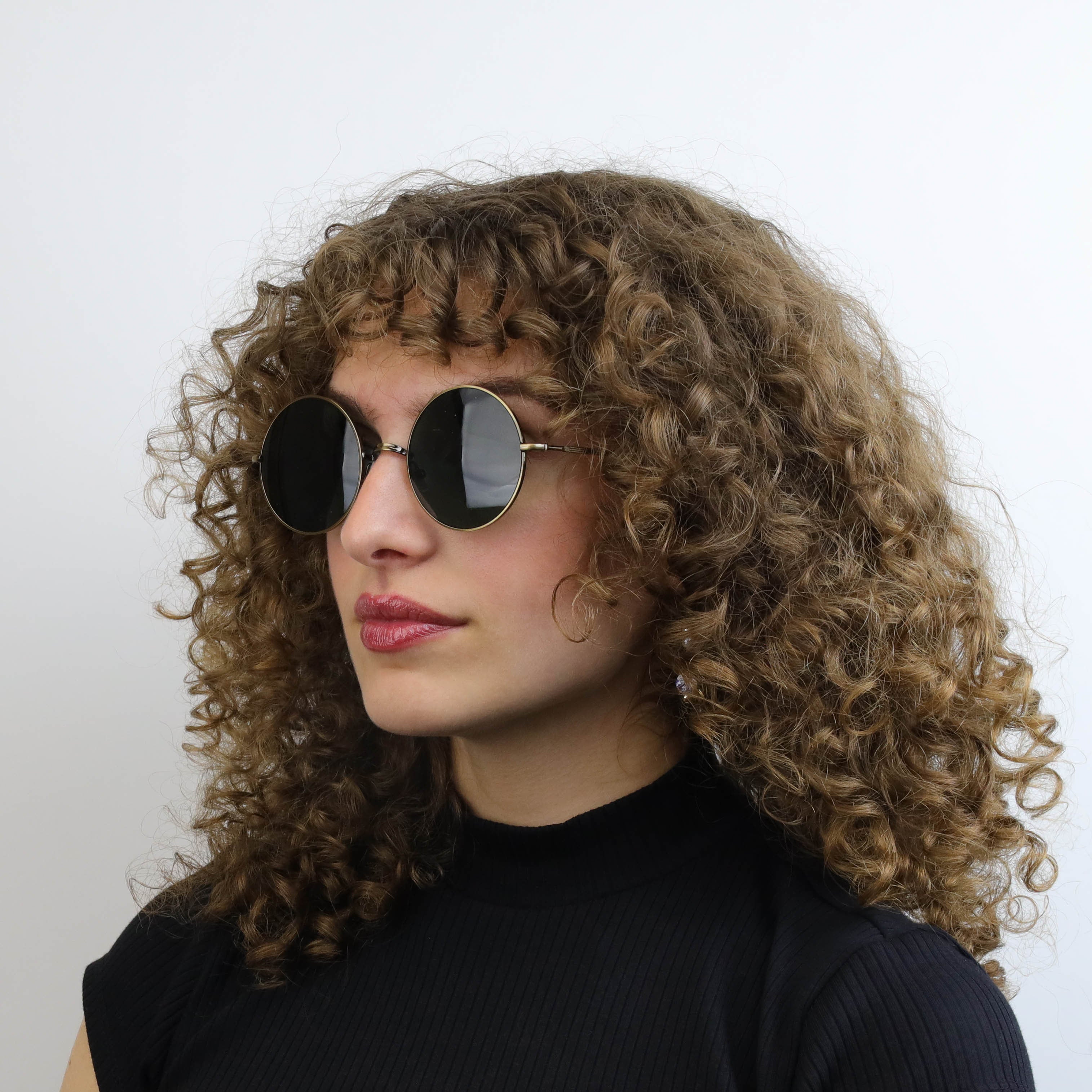 7947 Sun Glasses - Polarized UV Protection Sunglasses for Men & Women - Perfect for Outdoor Activities, Driving, and Beach Vacations