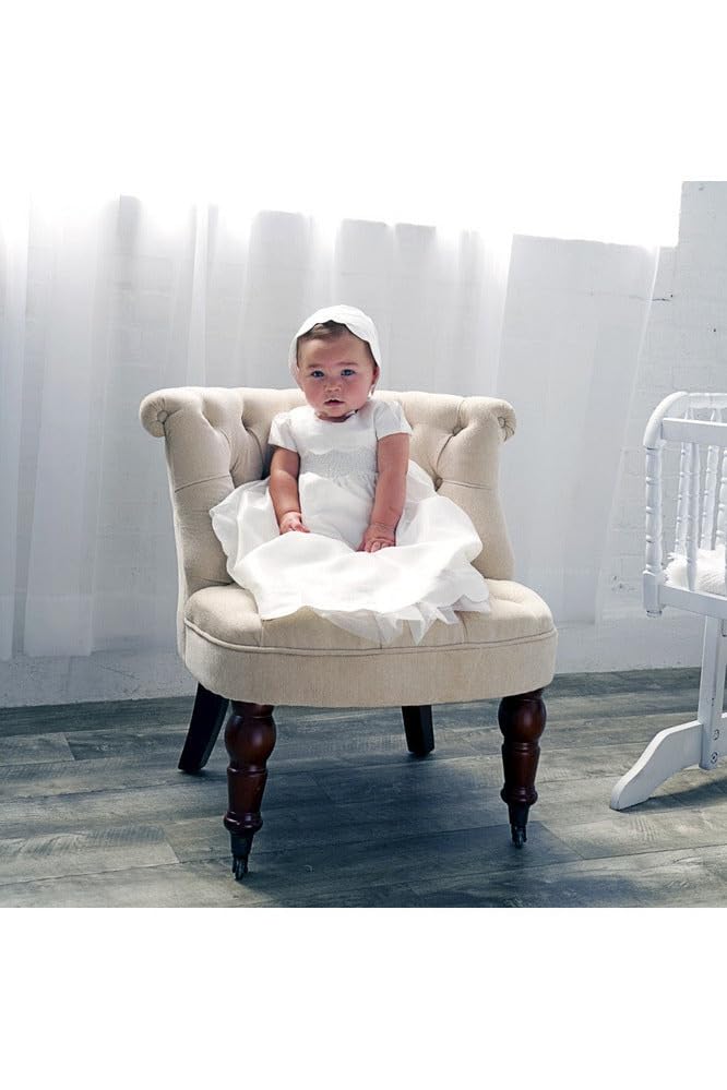 Elegant Baby Girl Scallop Christening Gown with Matching Bonnet - Perfect for Baptism, Christening & Special Occasions