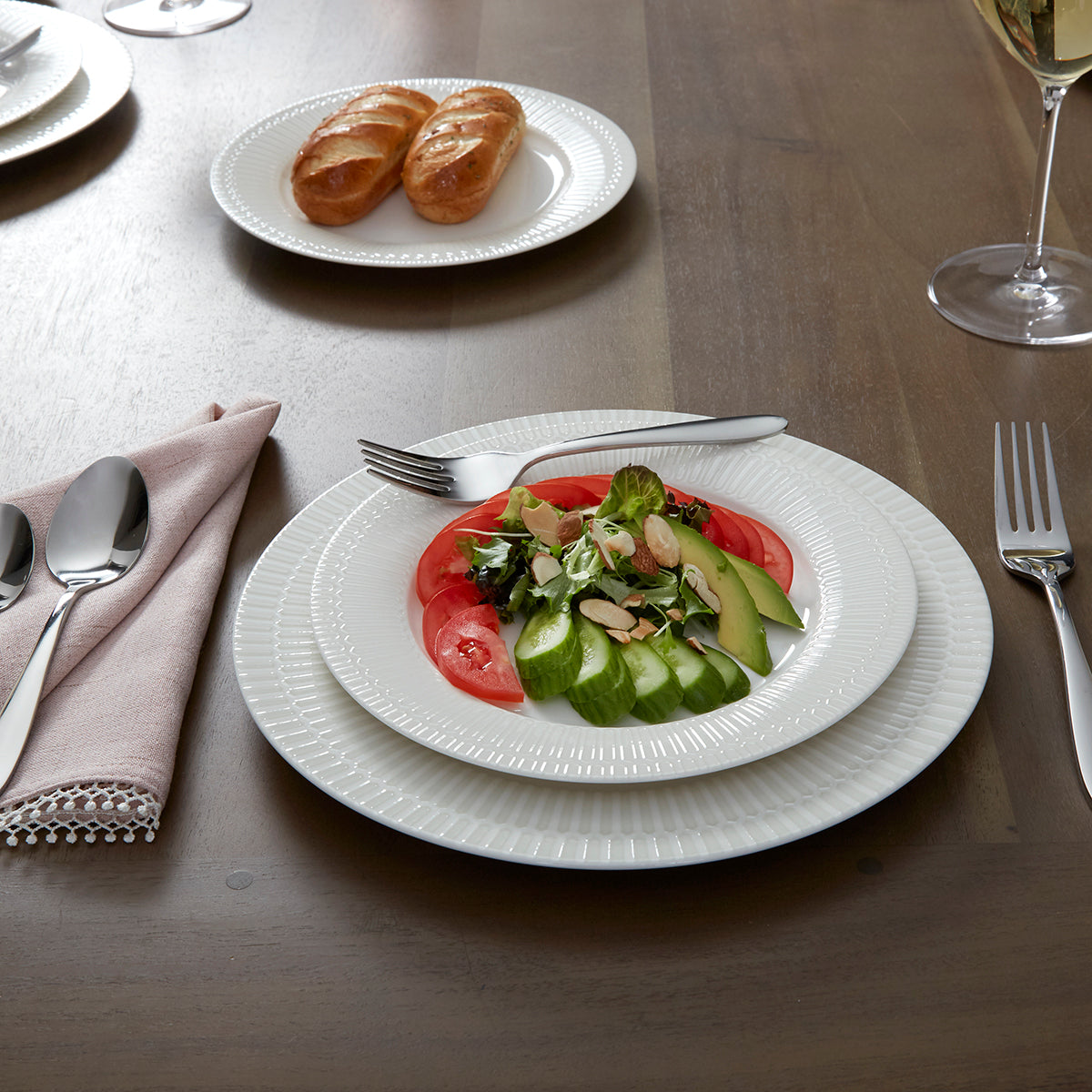 Mooncrest 20-Piece Stainless Steel Flatware Set - Elegant Silverware for Everyday Dining, Dinner Parties & Gifts