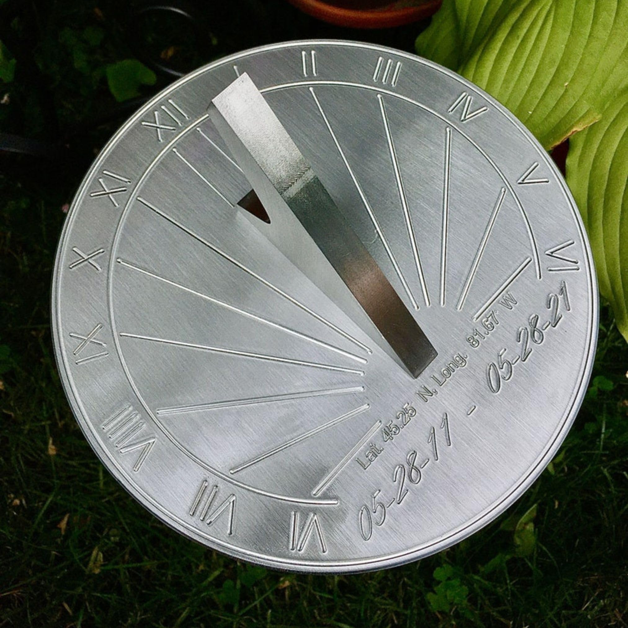 Custom Engraved Sundial - 10 Year Anniversary Gift for Couples (Him & Her) - Personalized Tin Anniversary Keepsake - Perfect for Garden, Patio, or Outdoor Decor