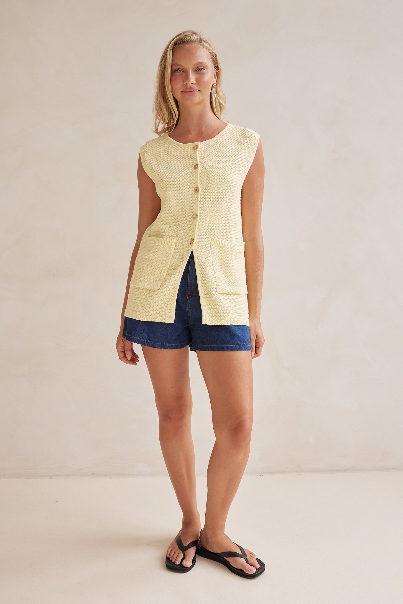Freja Vest for Women - Stylish Yellow Puffer Jacket for Outdoor Activities & Winter Fashion