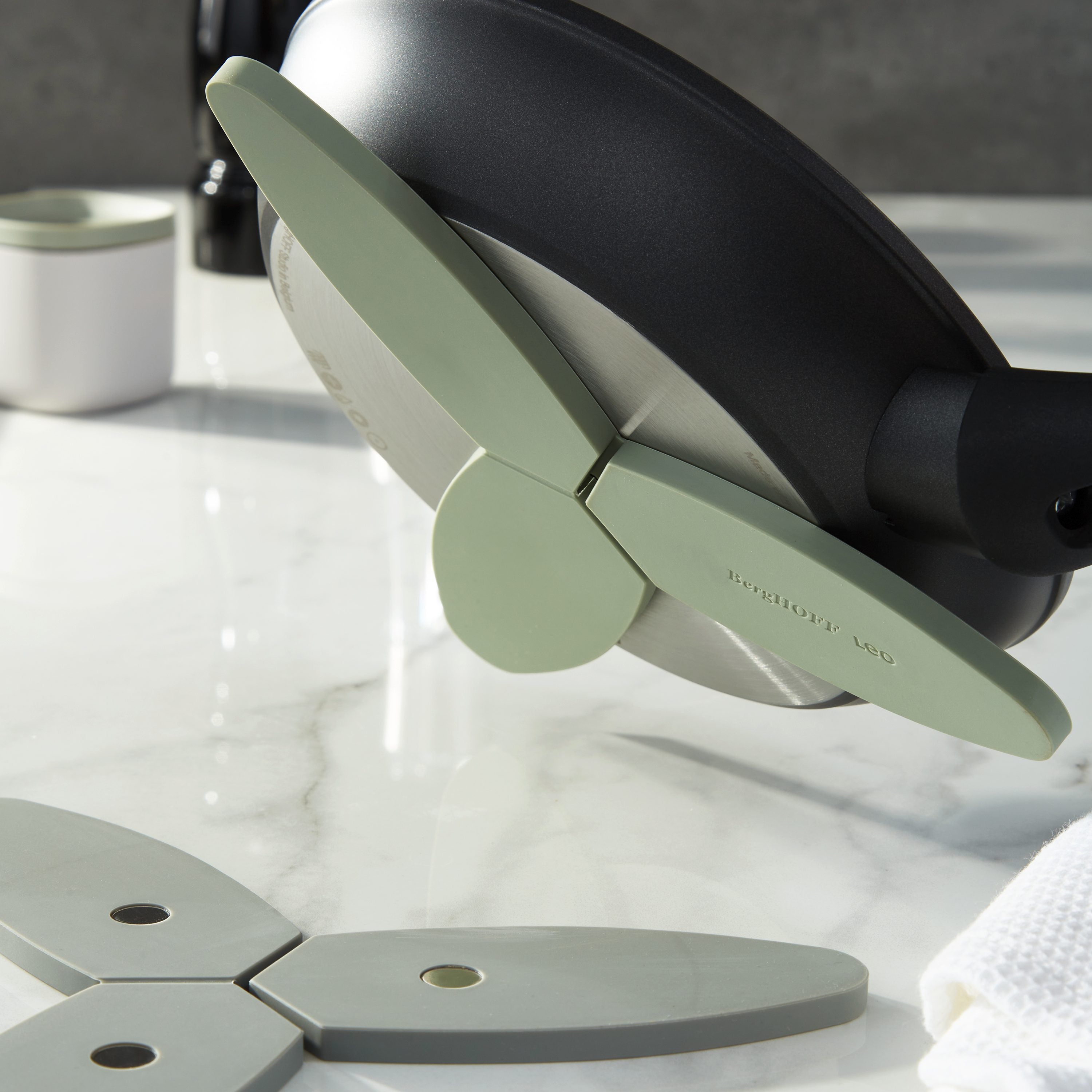 BergHOFF Leo Balance Silicone Foldable and Magnetic Trivet 9.5 Inch - Heat Resistant Hot Pad for Pots and Pans, Sage Green - Perfect for Kitchen Countertops, Dining Tables, and Outdoor Cooking