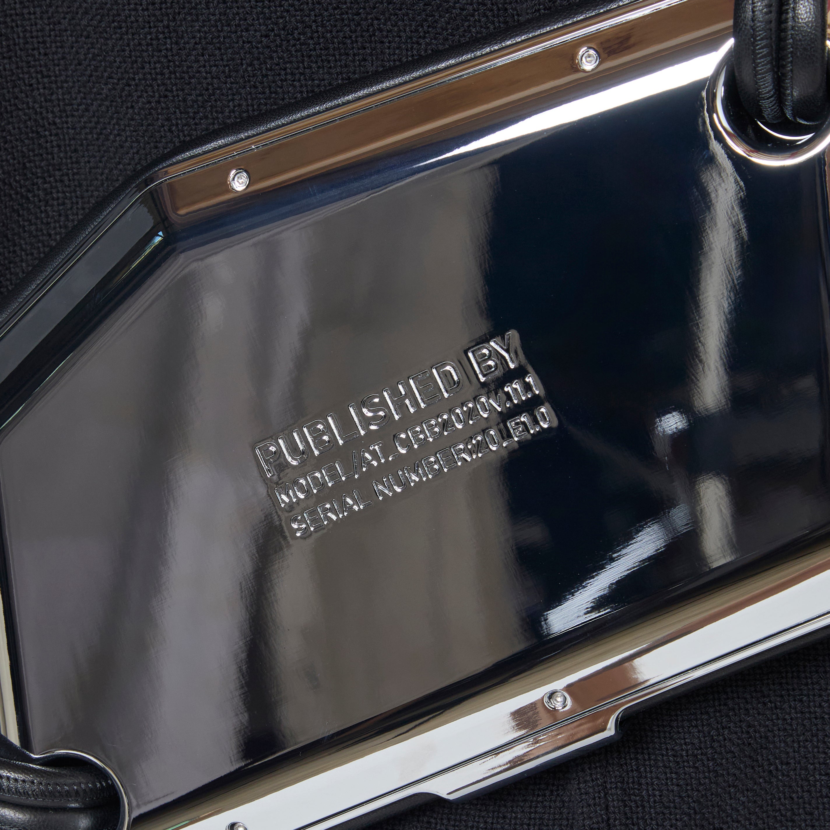 Chrome Cross Body Bag for Women & Men - Stylish & Durable Shoulder Bag for Travel, Work & Everyday Use