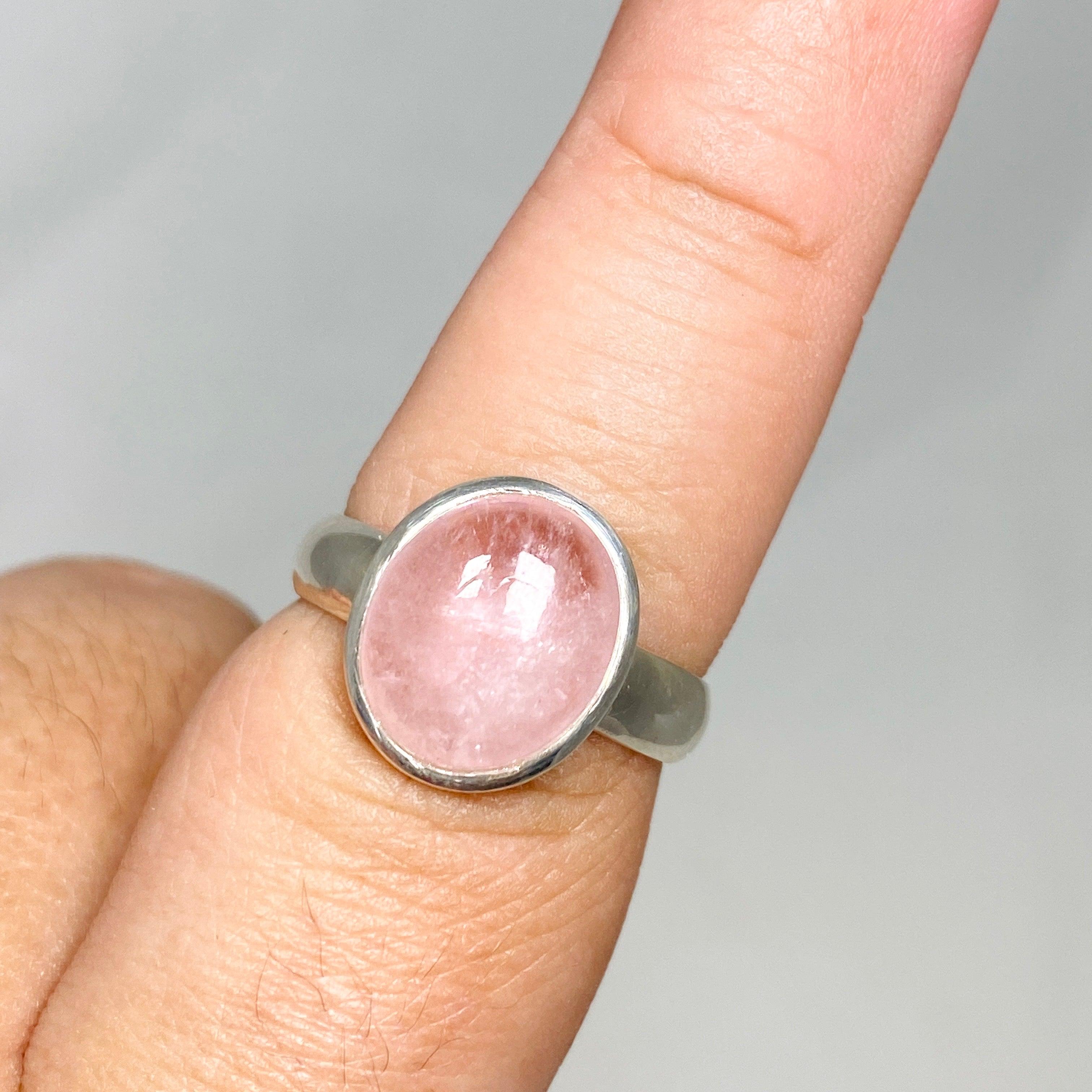 Morganite Oval Ring Size 9.5 - 14K Rose Gold Engagement Ring for Women, Dainty Wedding Band, Anniversary Gift for Her - Perfect for Proposals, Valentine's Day & Special Occasions