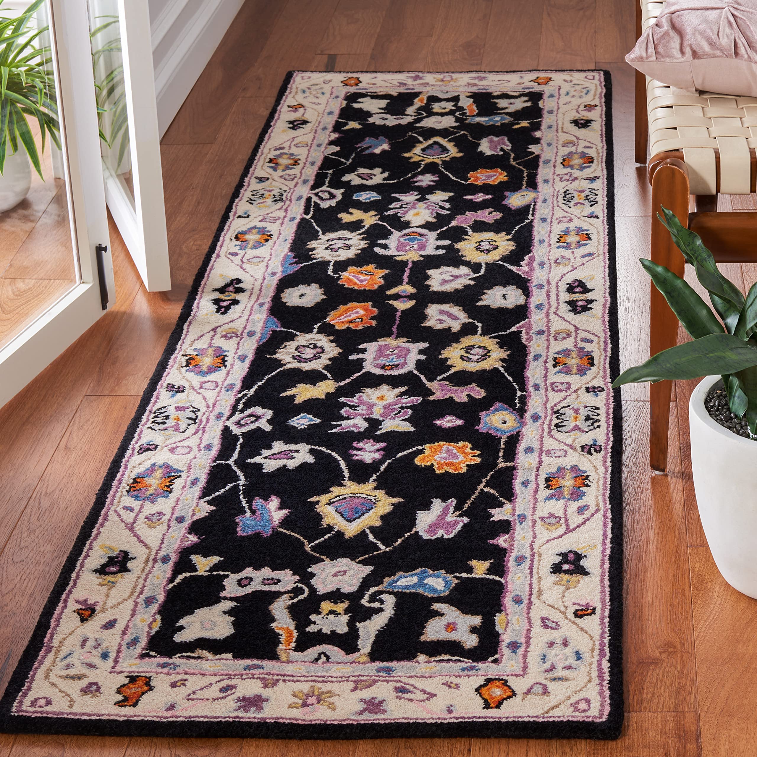 SAFAVIEH Anatolia Collection 6' Square Black/Ivory AN513Z Handmade Premium Wool Area Rug for Living Room, Dining Room & Bedroom - Soft & Durable Floor Covering for Home Decor