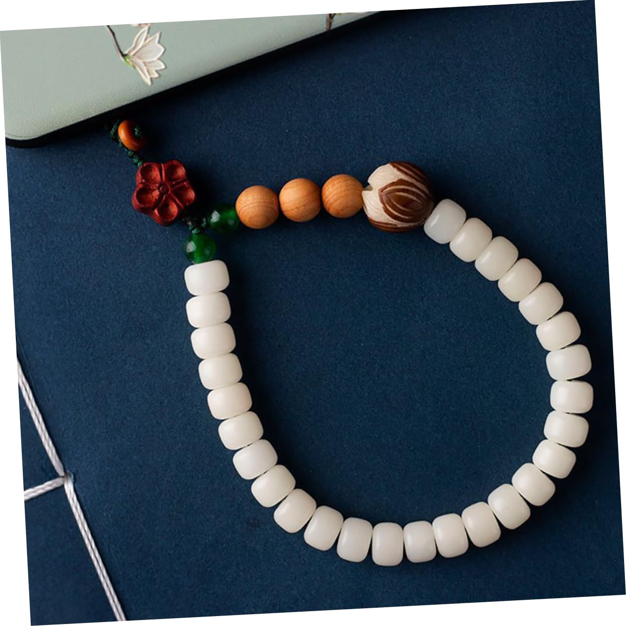 UKCOCO White Jade Bodhi Phone Lanyard - Stylish Smartphone Hanging Charm, Mobile Phone Strap, Car Decoration, Small Gift for Cell Phone, Perfect for Travel, Work, and Daily Use