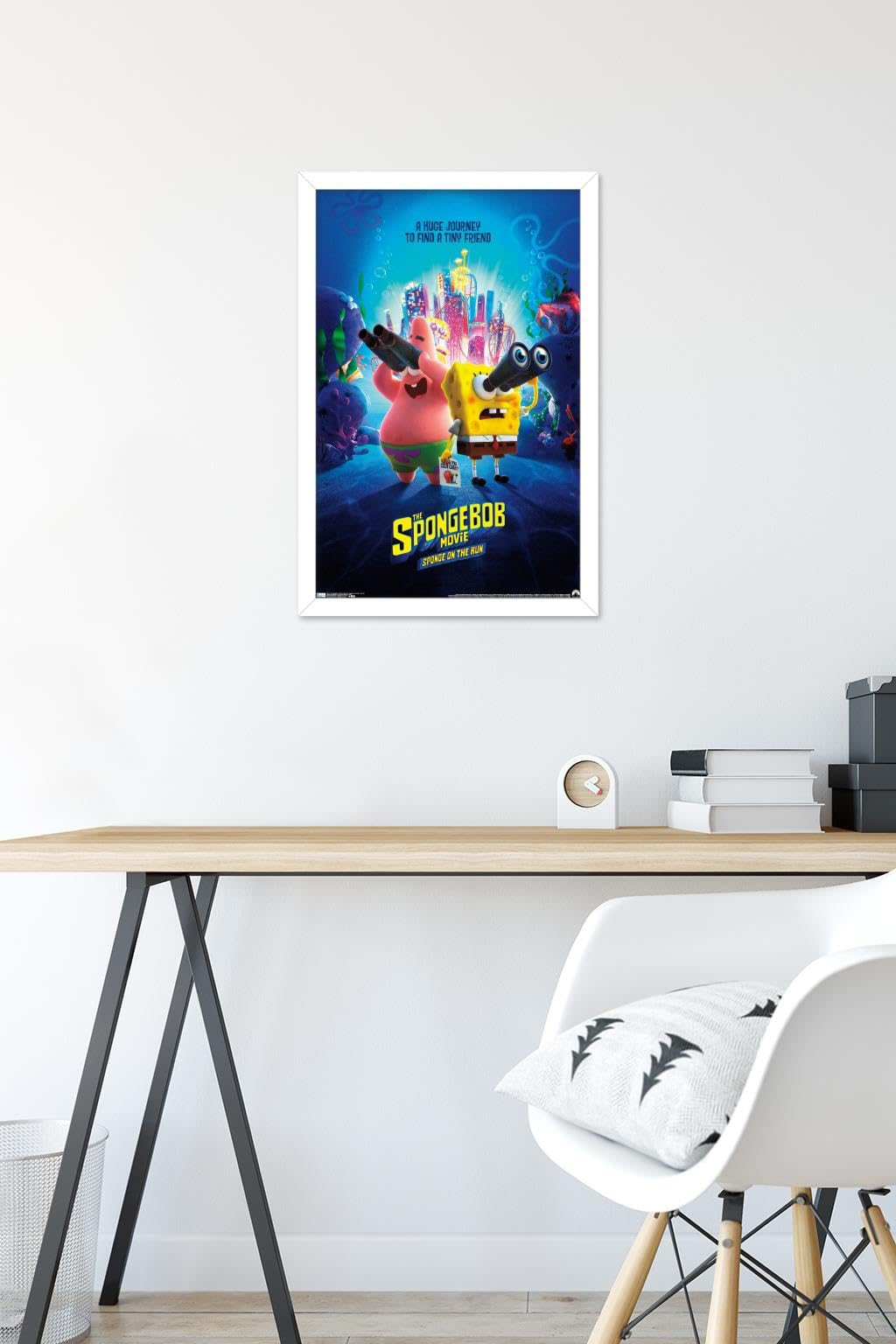Trends International The SpongeBob Movie: Sponge On The Run - Premium Framed Wall Poster 14.725